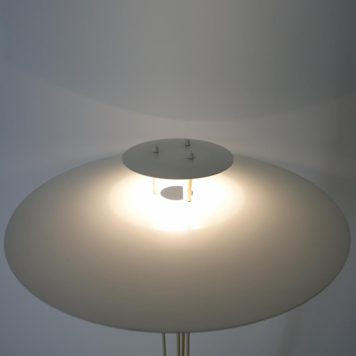 Mid-Century Modern White Steel Floor Lamp by Danish Maker Frandsen For Sale 4