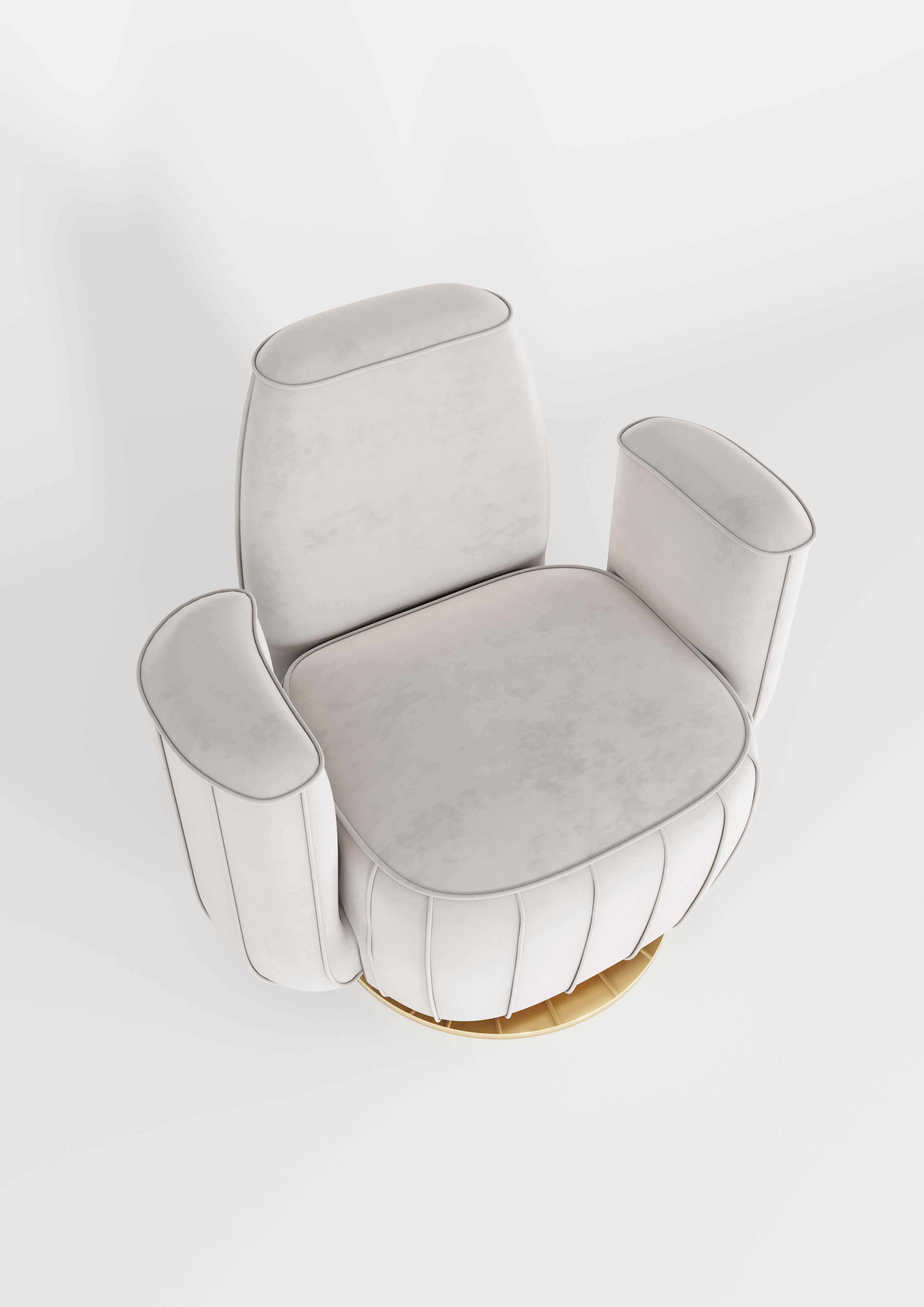 Portoghese Poltrona moderna di metà secolo in velluto bianco a forma di cactus con base girevole dorata in vendita