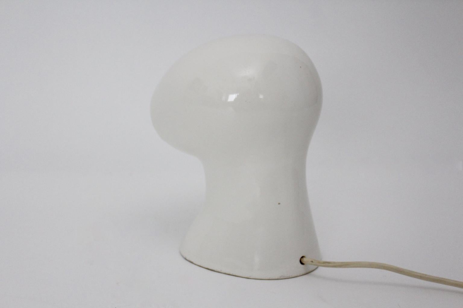 Mid-20th Century Mid-Century Modern White Vintage Ceramic Table Lamp circa 1960  For Sale