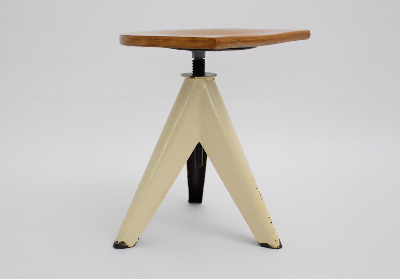 Mid-Century Modern White Vintage Metal Beech Tripod Industry Stool, circa 1950 In Good Condition In Vienna, AT