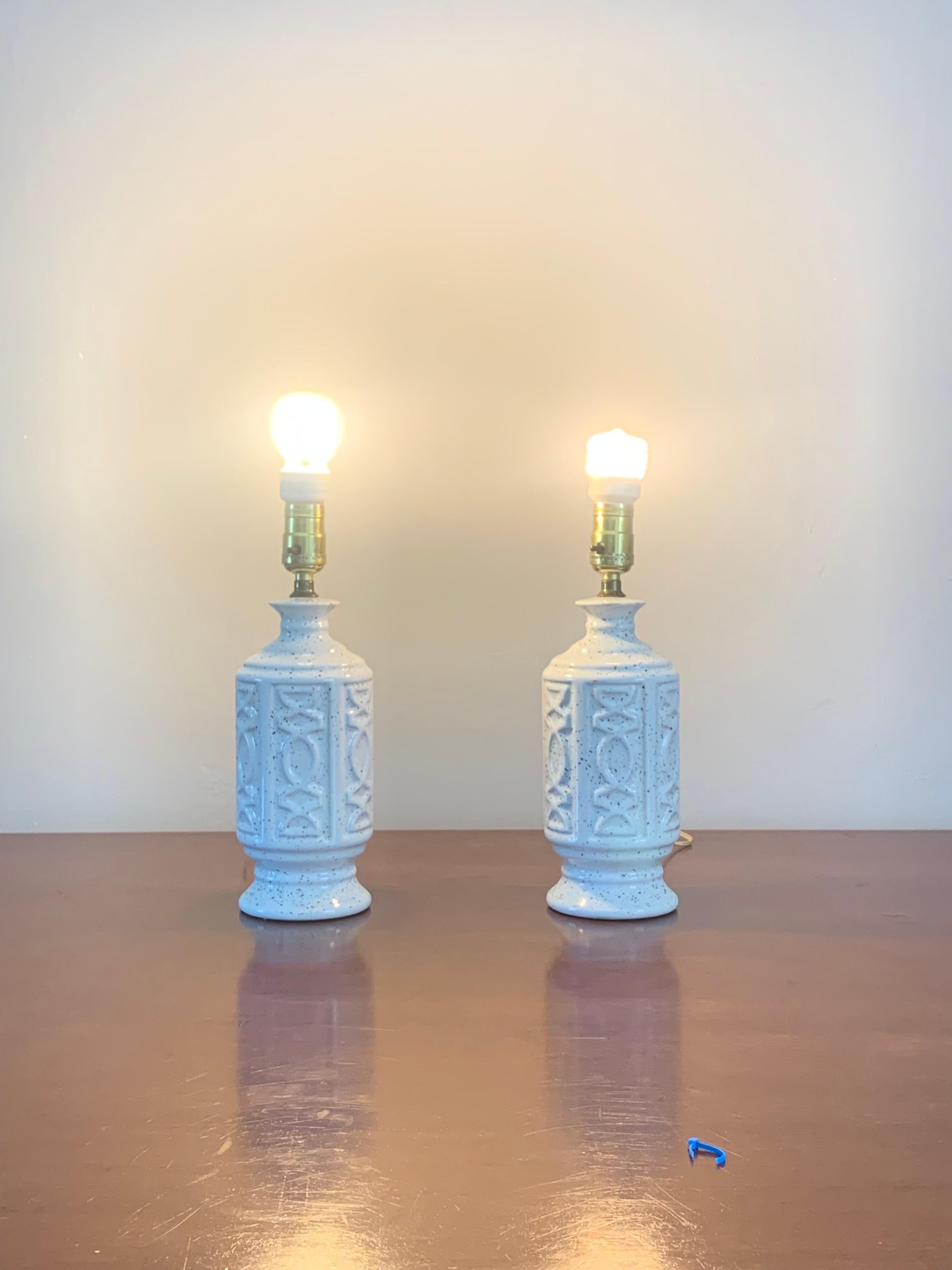 Mid Century Modern White with Gold Table Lamps, a Pair For Sale 2