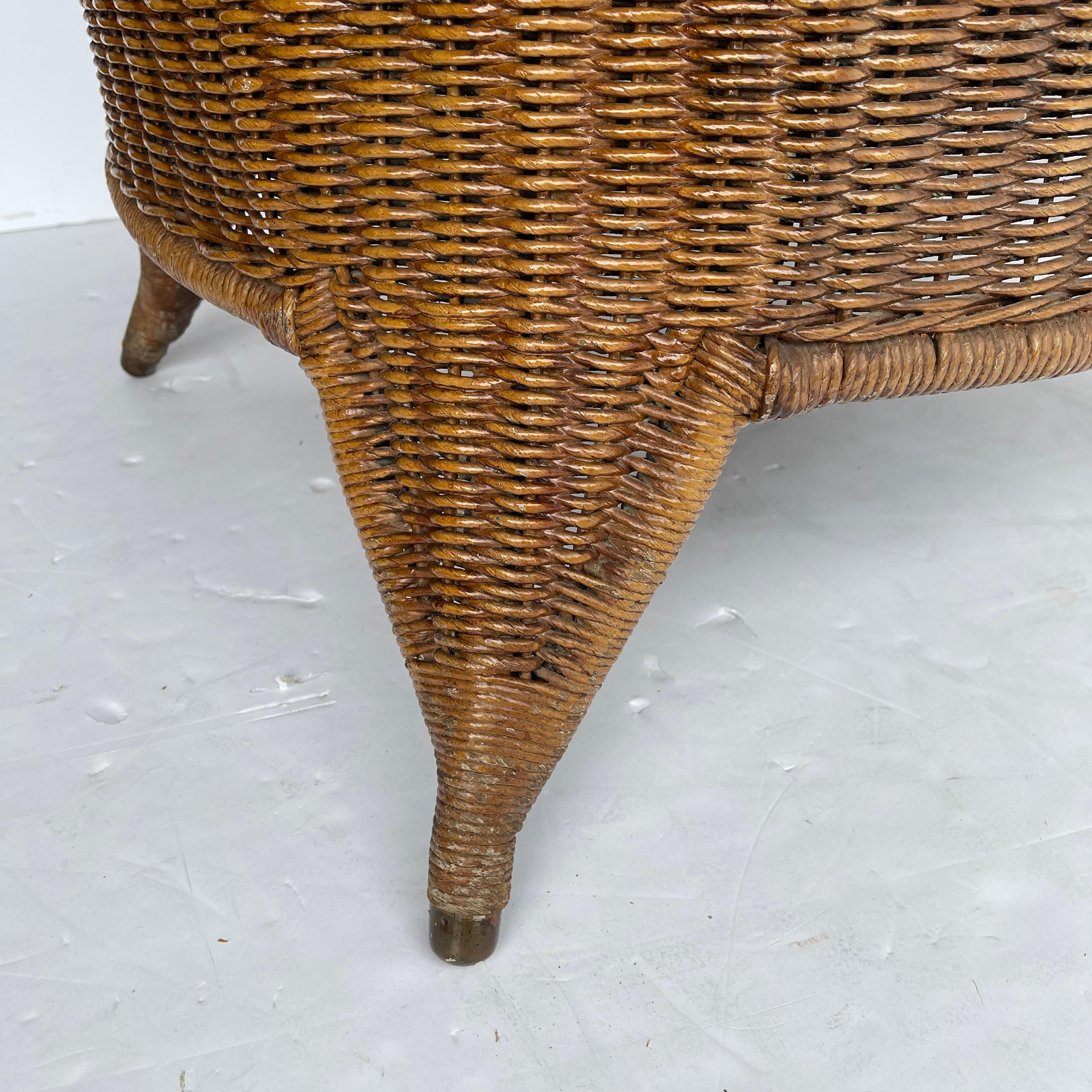 Mid-Century Modern Wicker and Wood Round Side Table 5