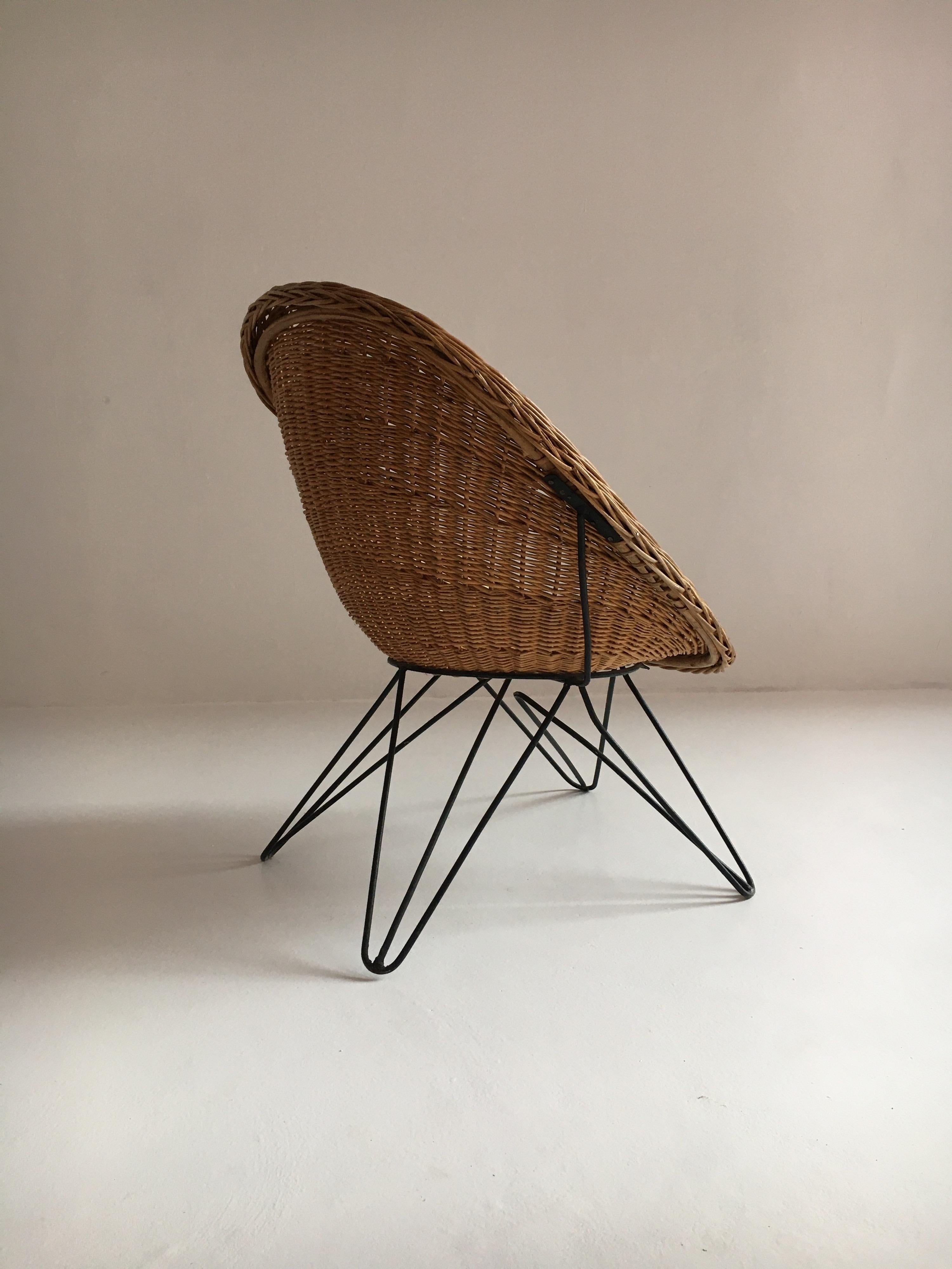 Mid-Century Modern Wicker Basket Chairs Hairpin Legs, Austria, 1950s 5