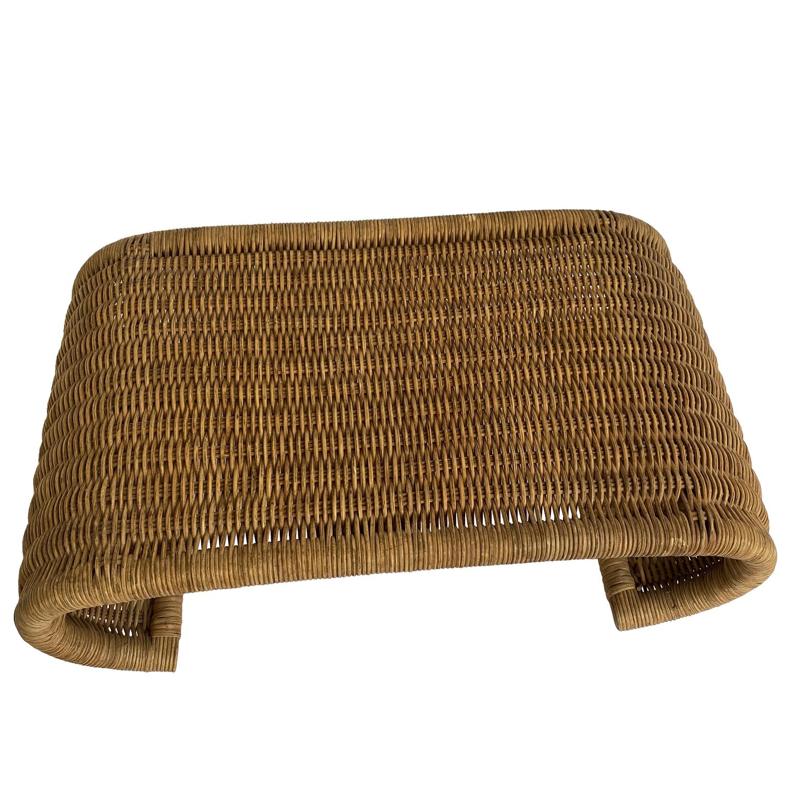 Wicker table perfect for bed or lap table with Ming scrolled sides. This table is the perfect size for a breakfast in bed table, laptop or an occasional side table to display art. This lovely wicker piece is sturdy; wicker is in very good condition