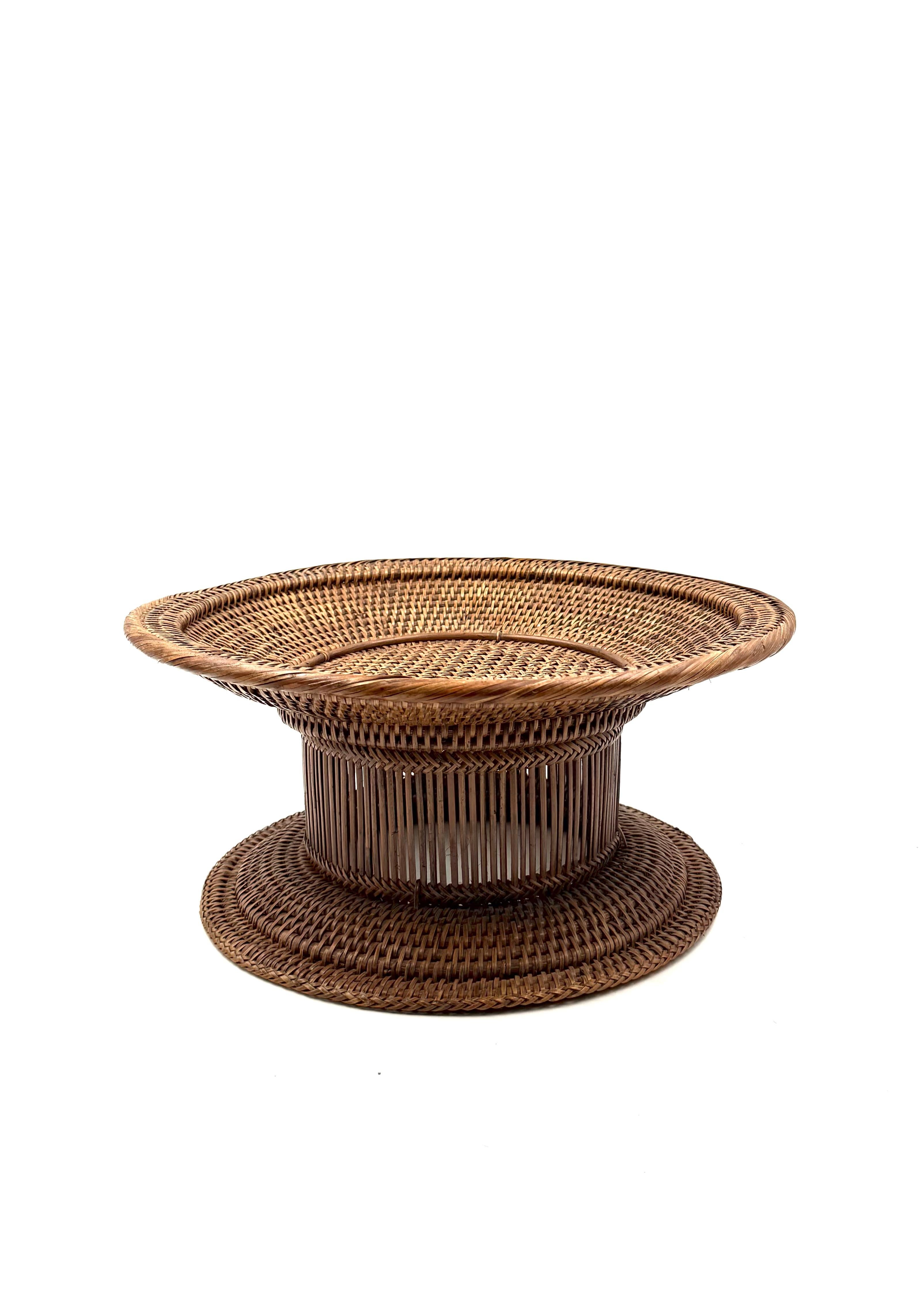 Mid-century modern wicker centerpiece / bowl, Italy 1960 In condizioni ottime in vendita a Firenze, IT