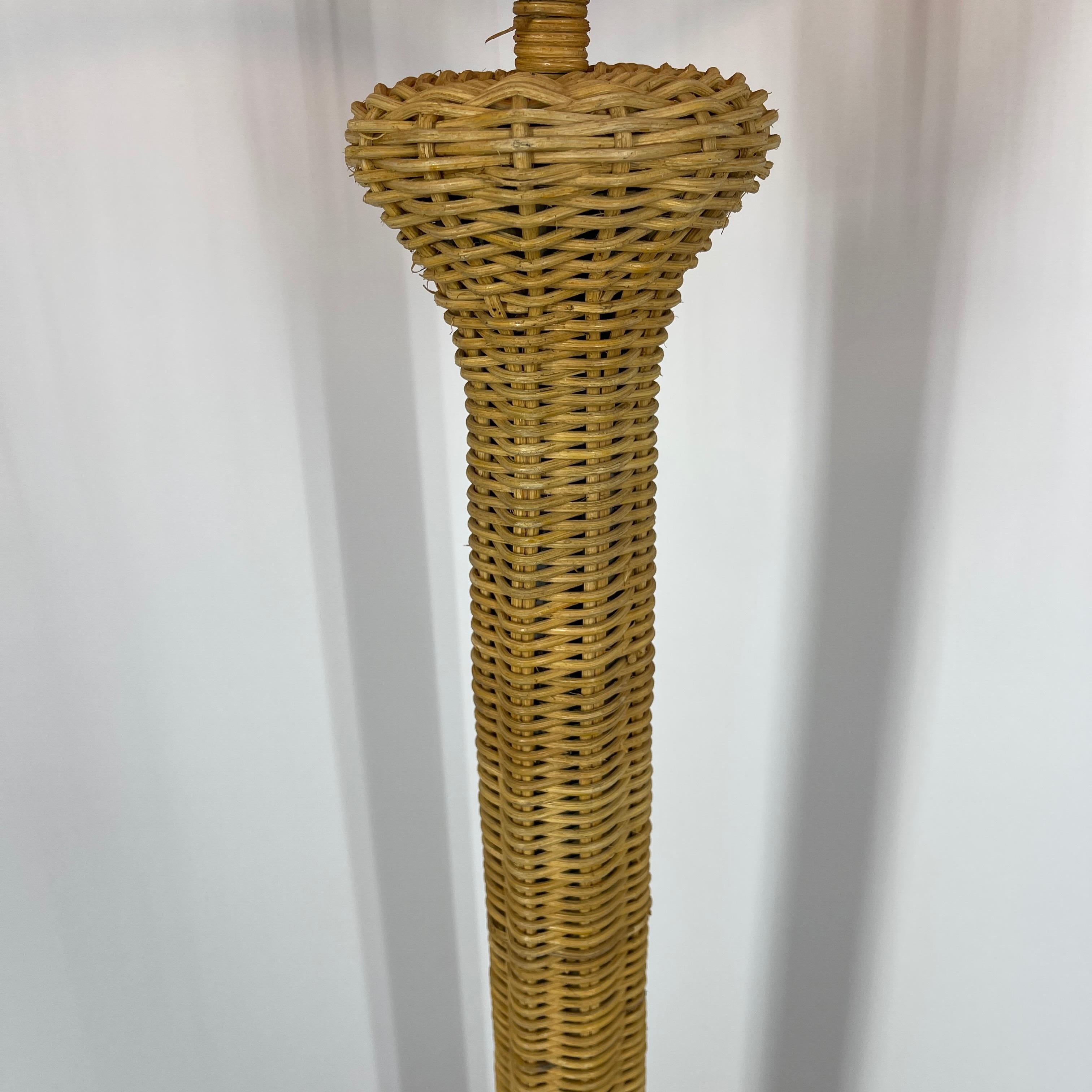 Mid-Century Modern Wicker Floor Lamp with Wicker Shade 7