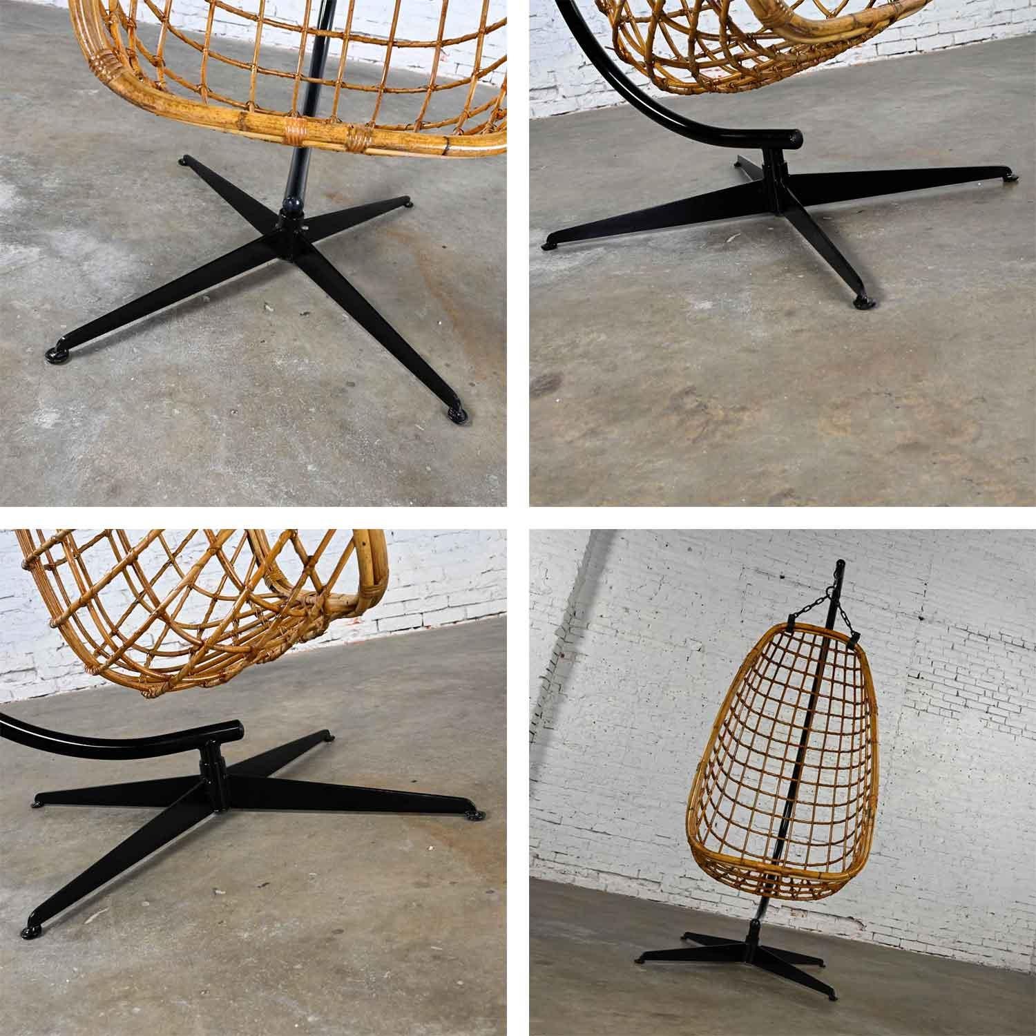 Mid-Century Modern Wicker Rattan Hanging Basket Chair & Black Painted Stand 9