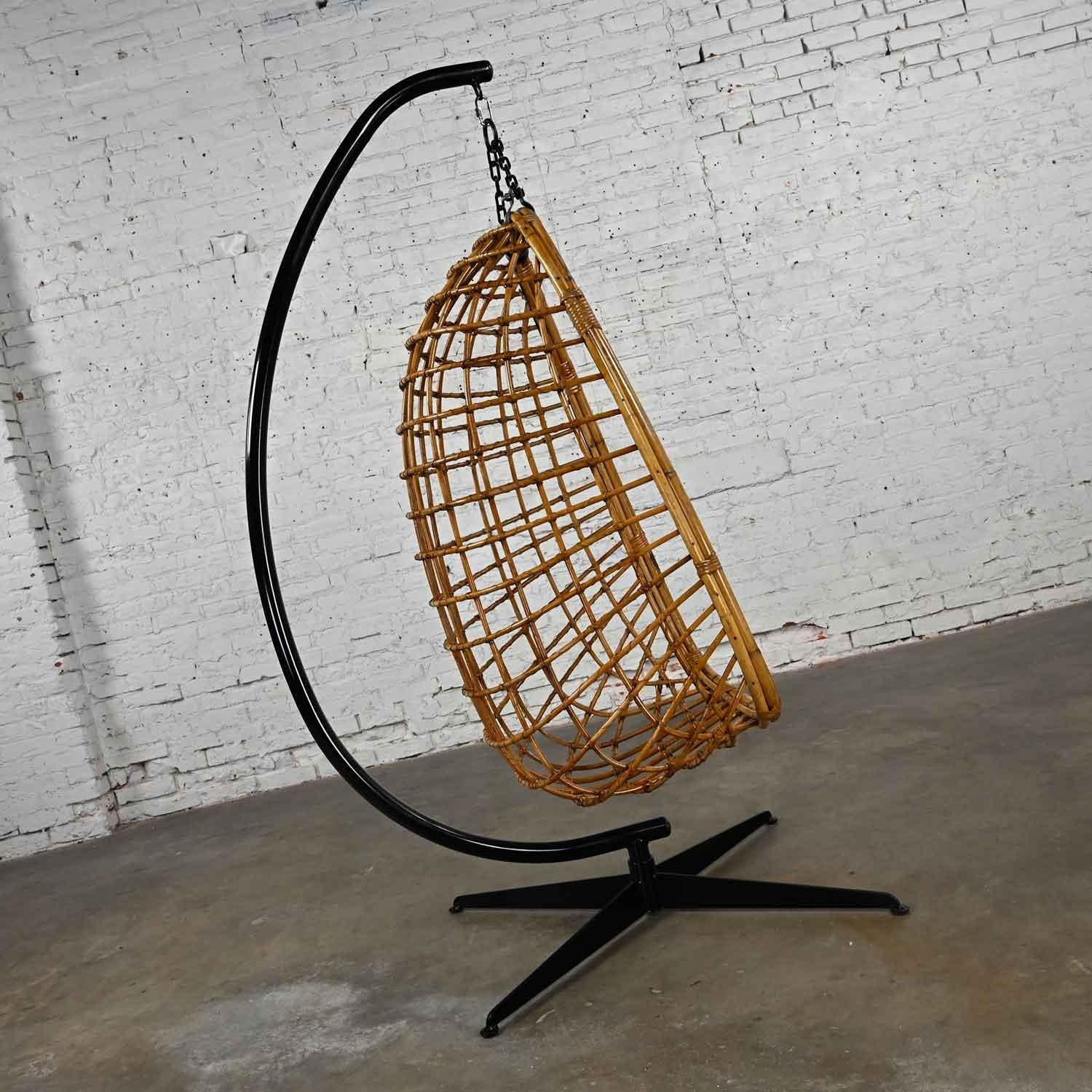 Metal Mid-Century Modern Wicker Rattan Hanging Basket Chair & Black Painted Stand