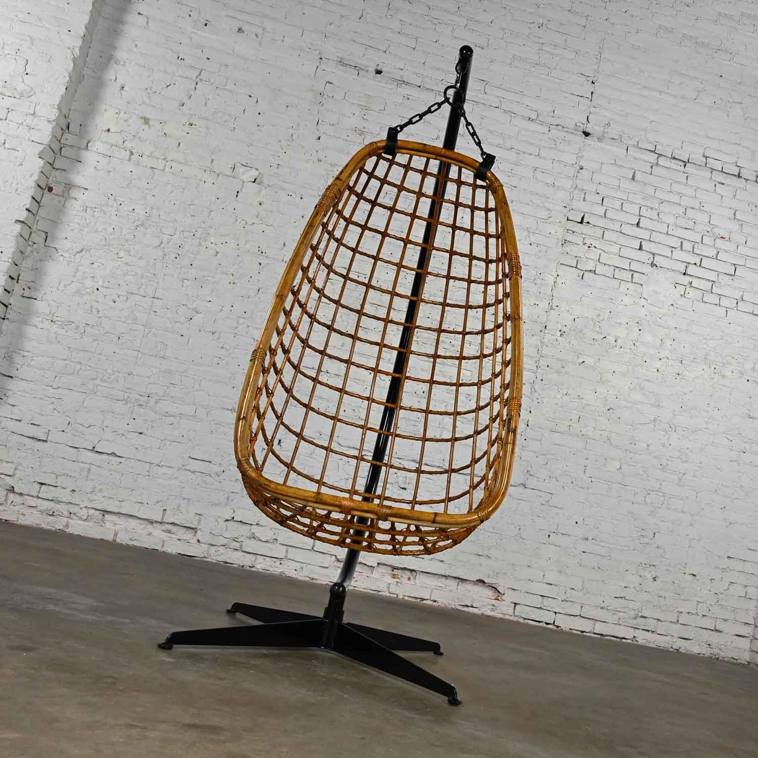 Mid-Century Modern Wicker Rattan Hanging Basket Chair & Black Painted Stand 2