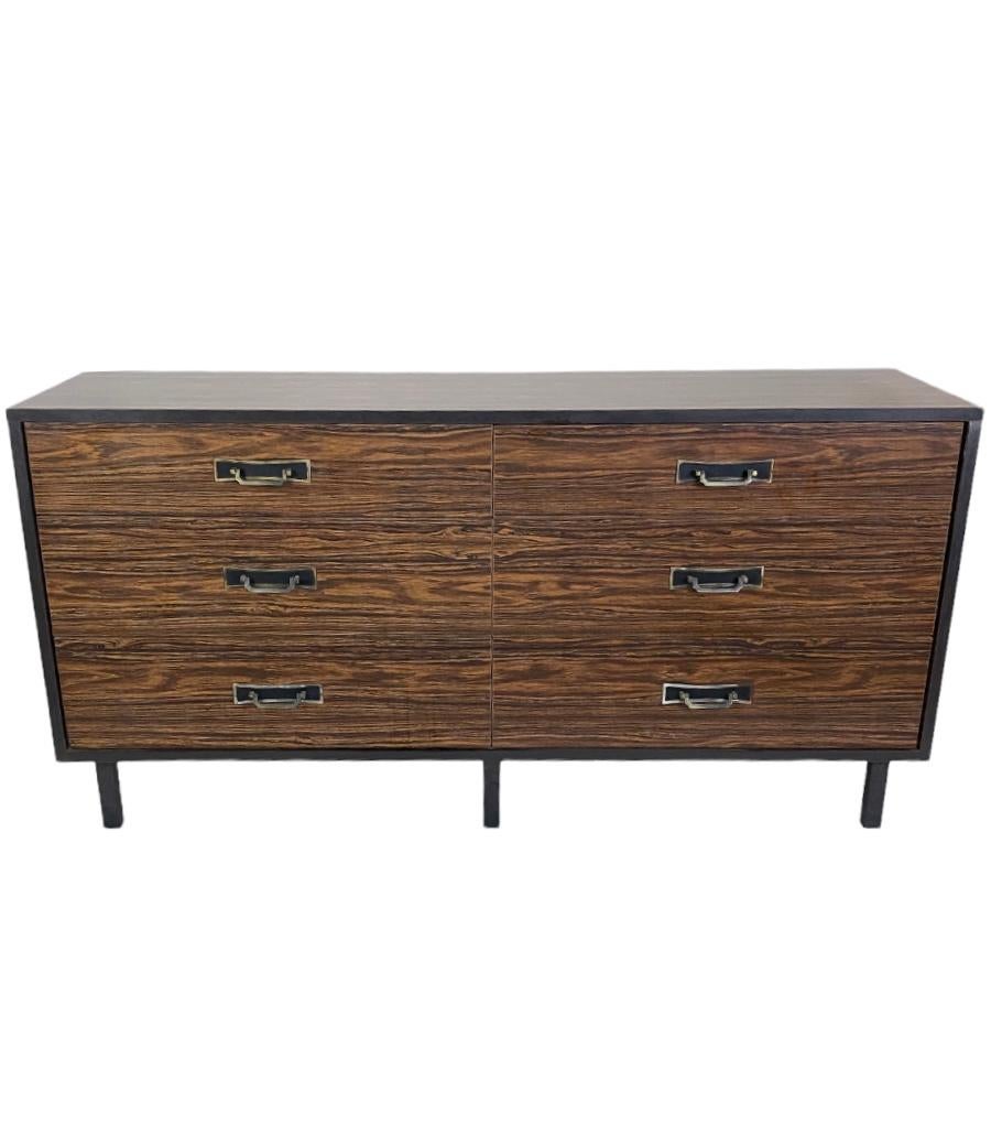 Mid-Century Modern Wide Dresser with Rosewood Laminate For Sale 8