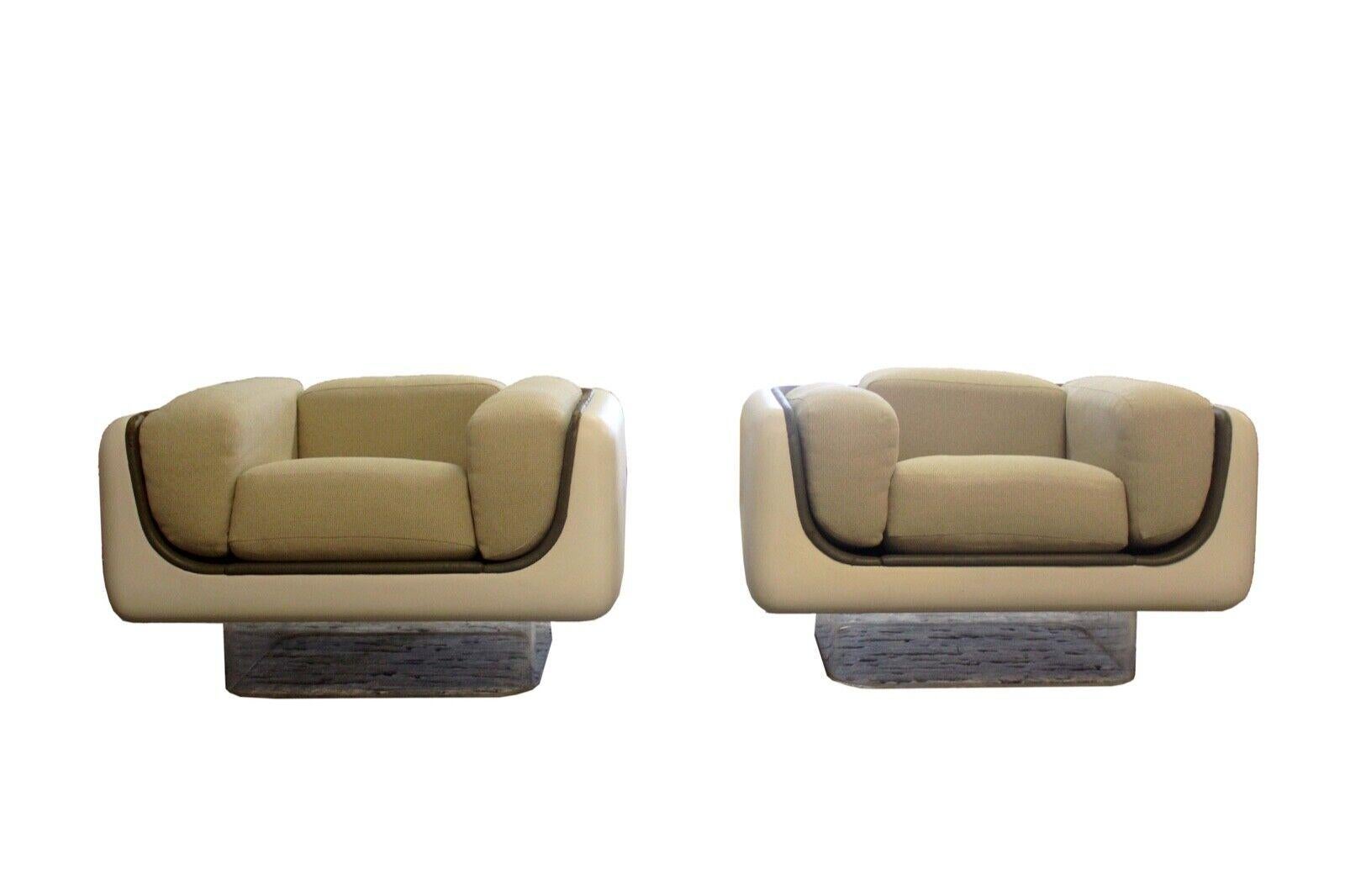 Mid-Century Modern William Andrus for Steelcase Fiberglass Sofa & Pair of Chairs 2