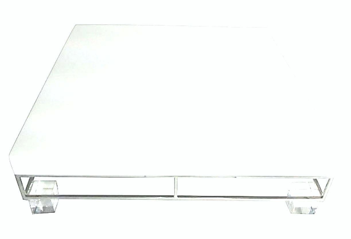 American Mid-20th Century Modern Willy Rizzo Style Lacquered and Chrome Lucite Table For Sale