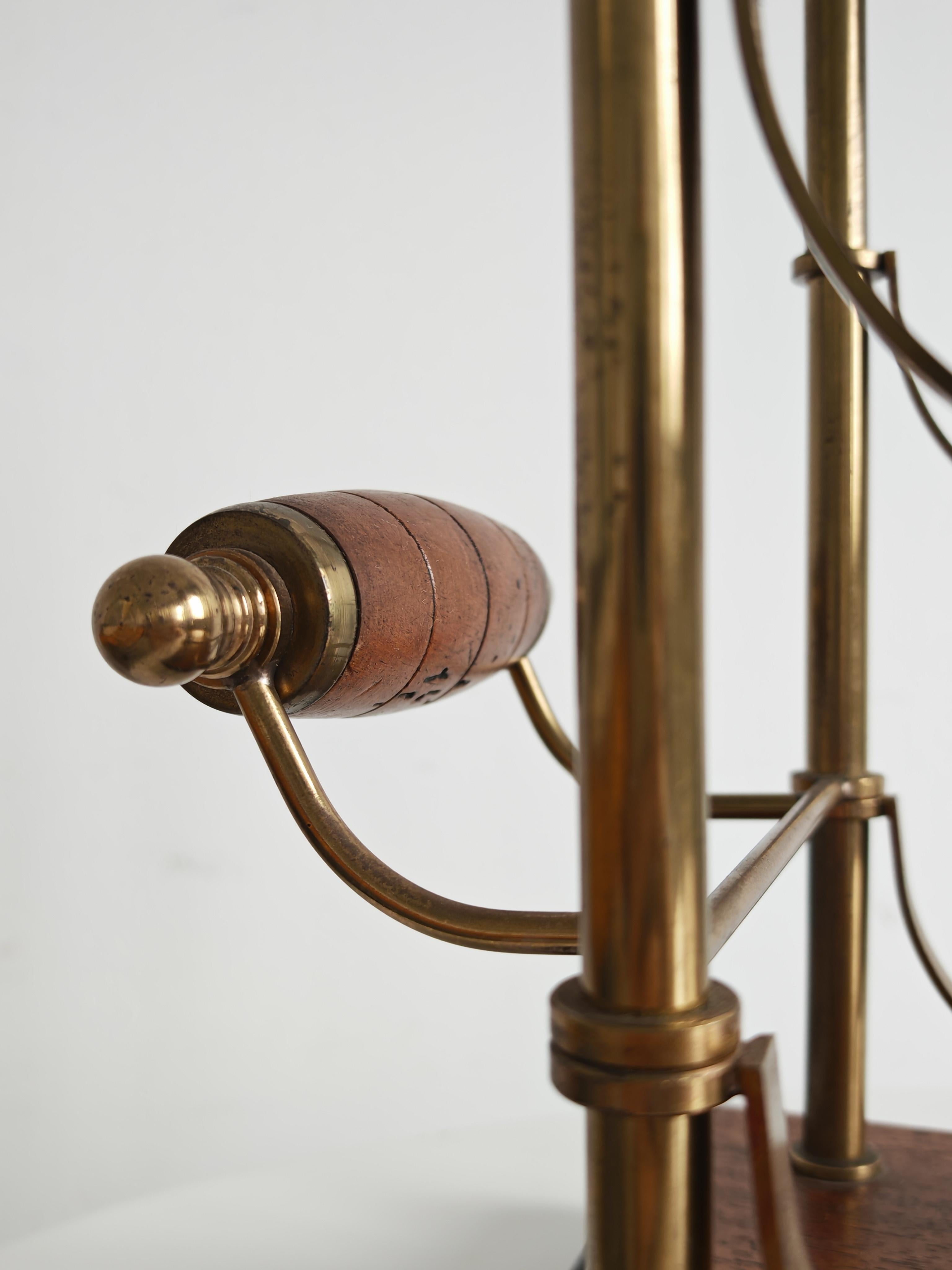 Metà XX secolo Portabottiglie da vino moderno di metà secolo in ottone e mogano, Francia anni '60 in vendita