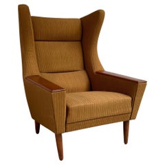 Mid Century Modern Wingback Lounge Chair