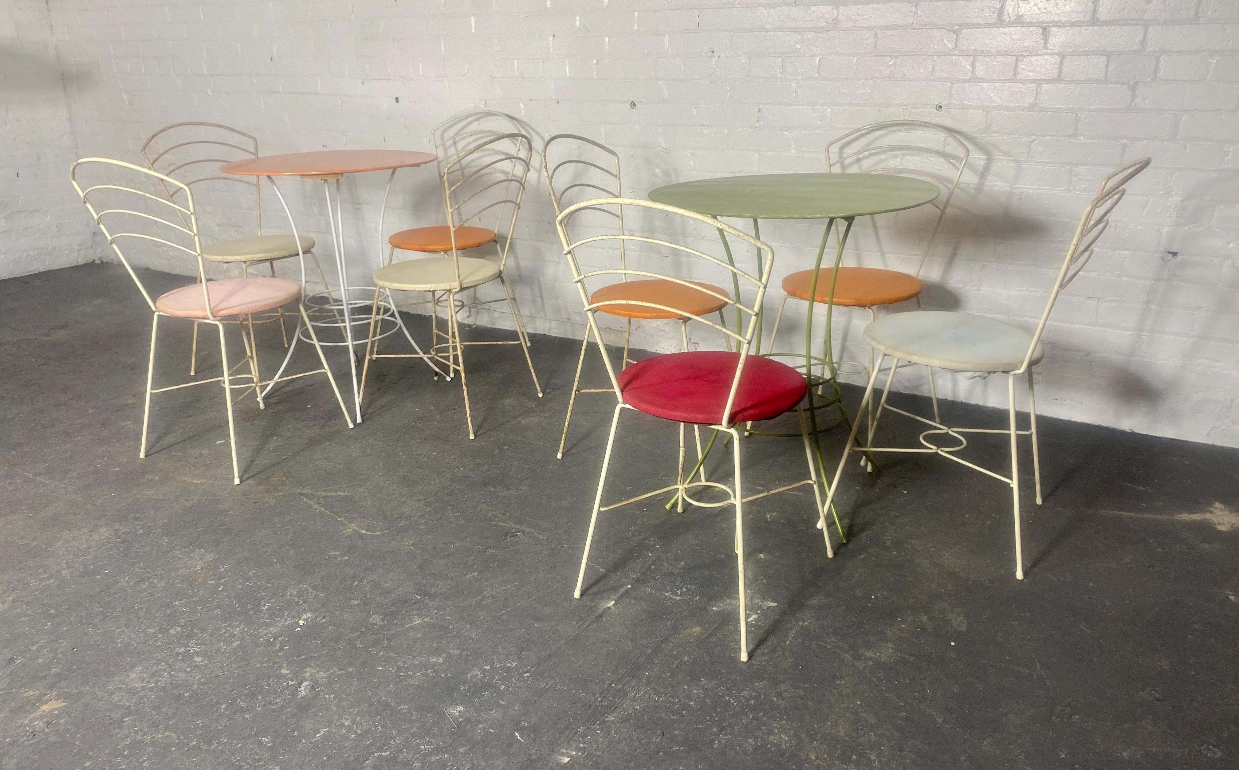 Painted Mid Century Modern Wire Iron Cafe Bistro / Ice Cream Parlor set. Salterini style For Sale