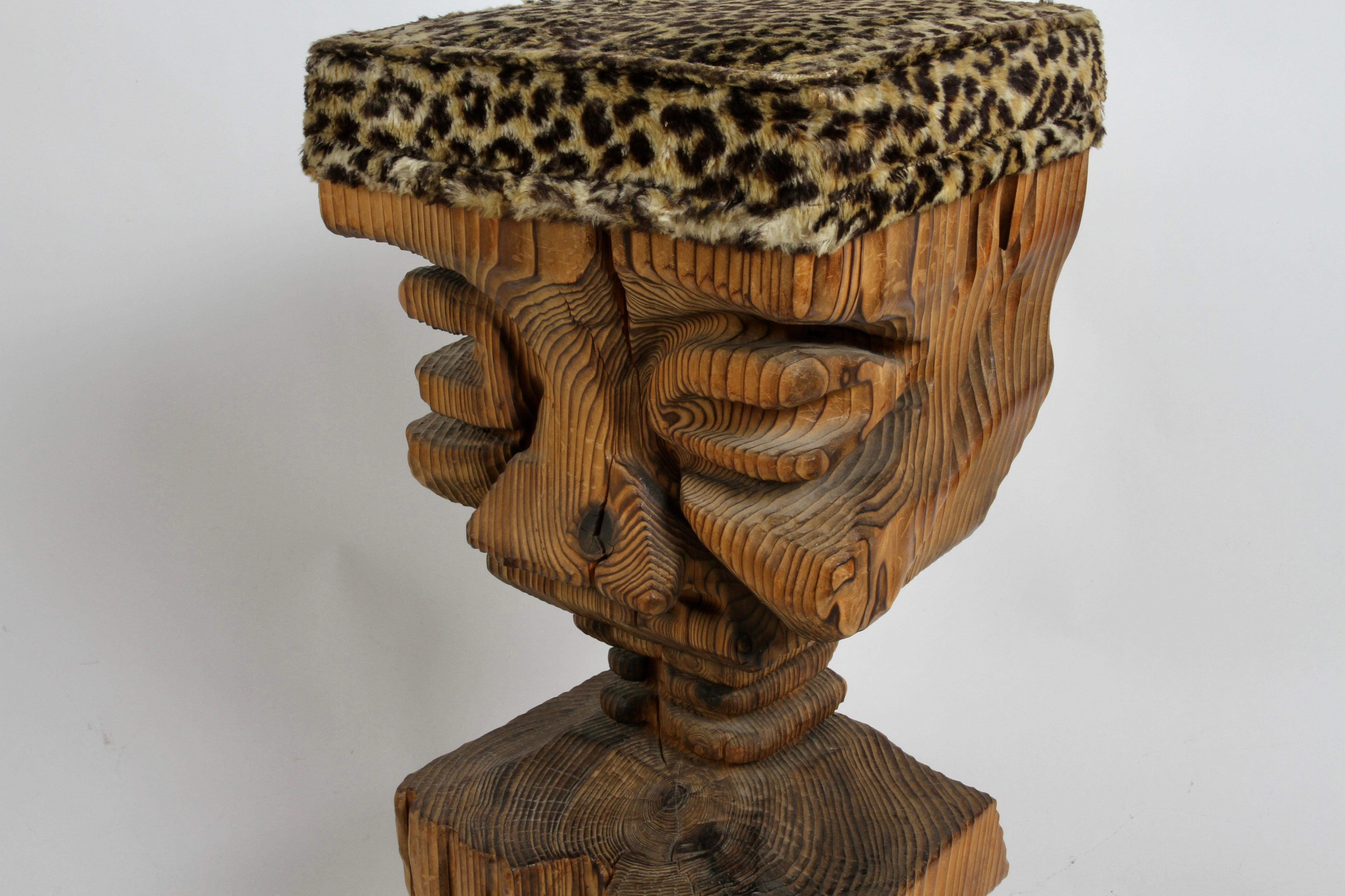 Mid-Century Modern Witco Tiki Bar geschnitzter facettierter Barhocker mit Leoparden-Sitz 5