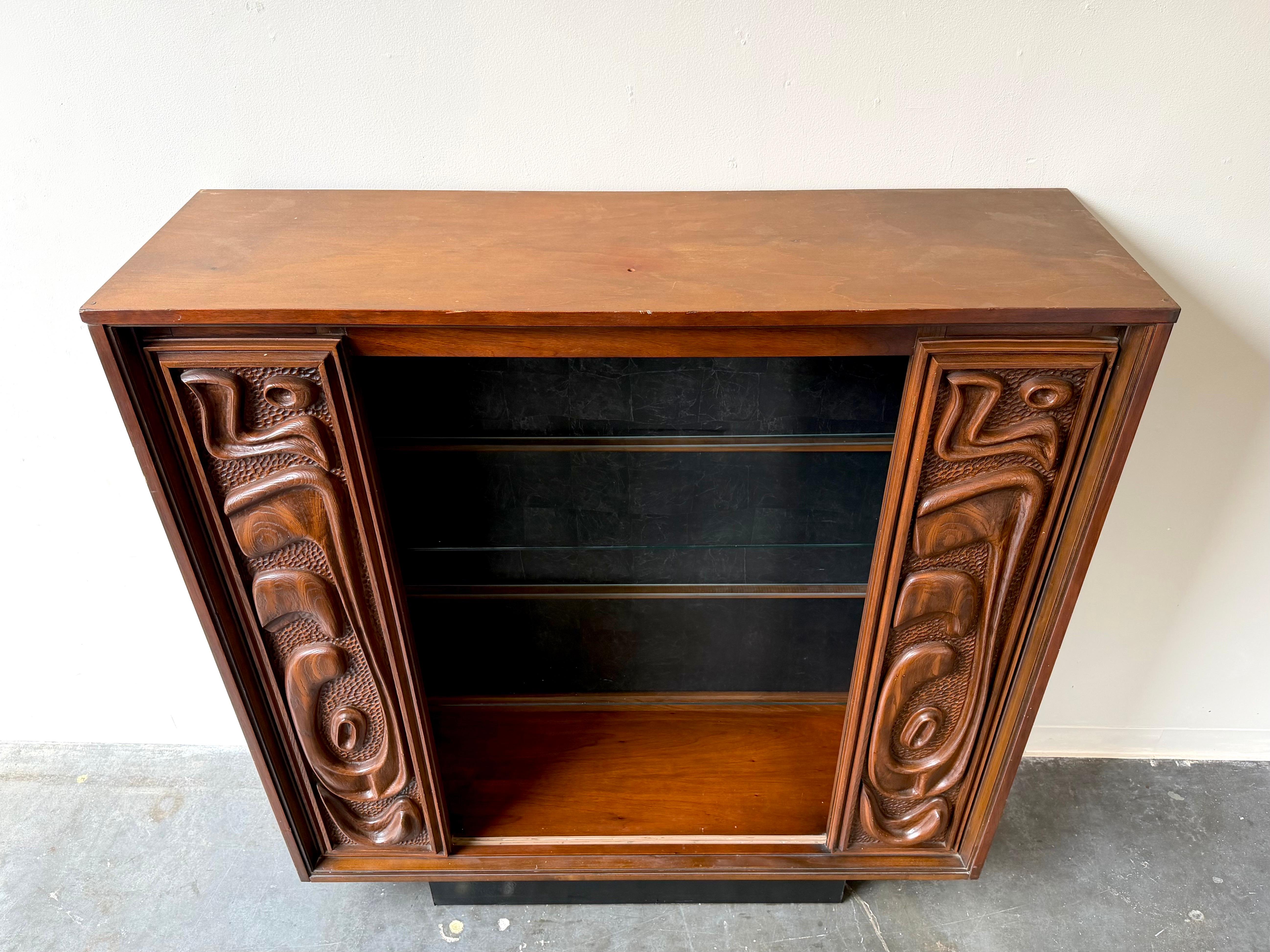 Muy deseable Witco contour70 serie oceánica vitrina armario.

Pieza inspirada en Mad men/Witco que está en fantásticas condiciones.

Dim: 
56.5