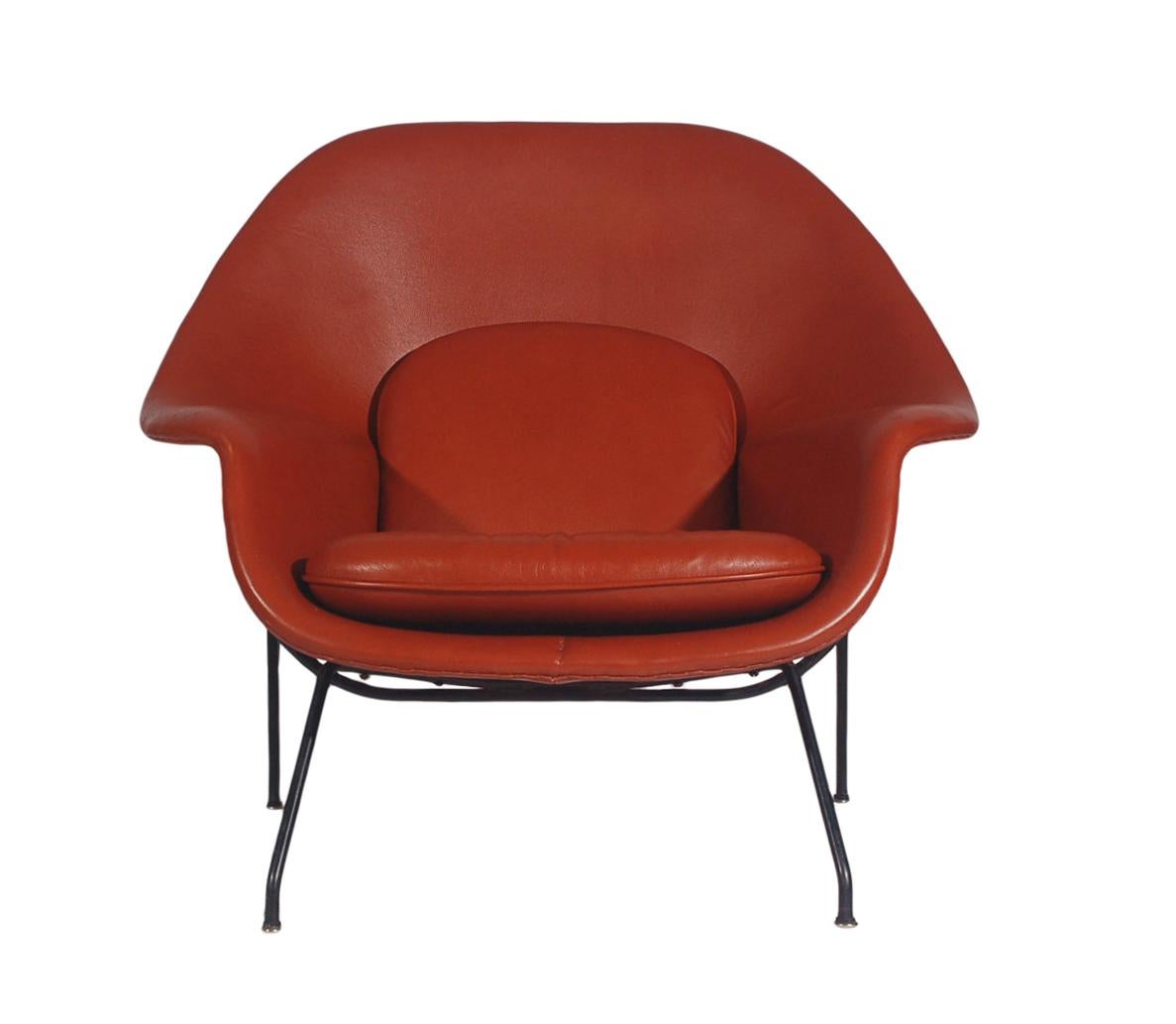 Steel Mid-Century Modern Womb Chair and Ottoman by Eero Saarinen for Knoll in Leather