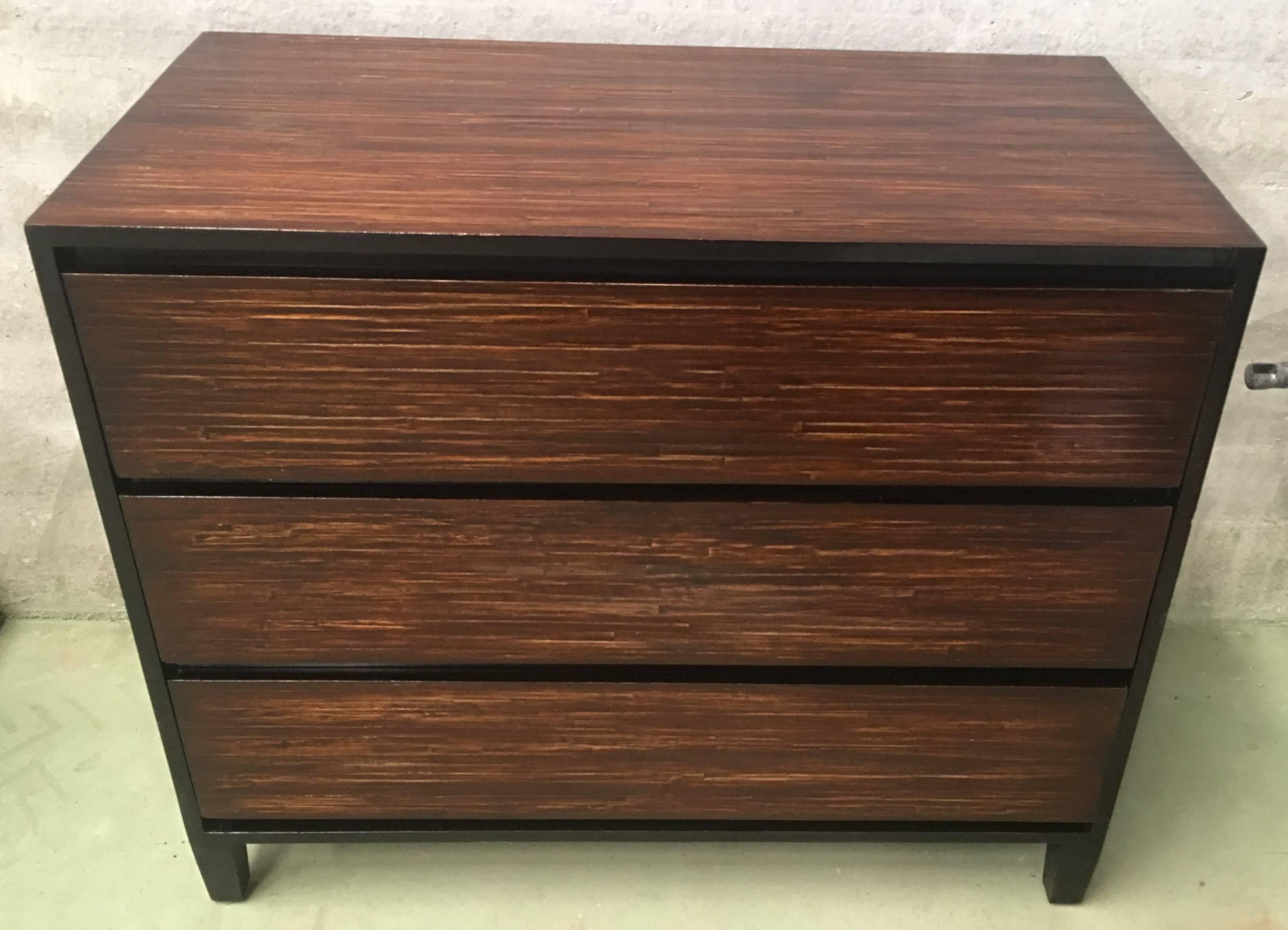 Mid-Century Modern Wood and Black Lacquer Chest, Commode In Good Condition For Sale In Miami, FL