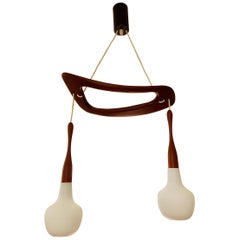 Moderner Kronleuchter aus Holz und Glas aus der Mitte des Jahrhunderts von Rispal, 1960er Jahre, skandinavischer Stil