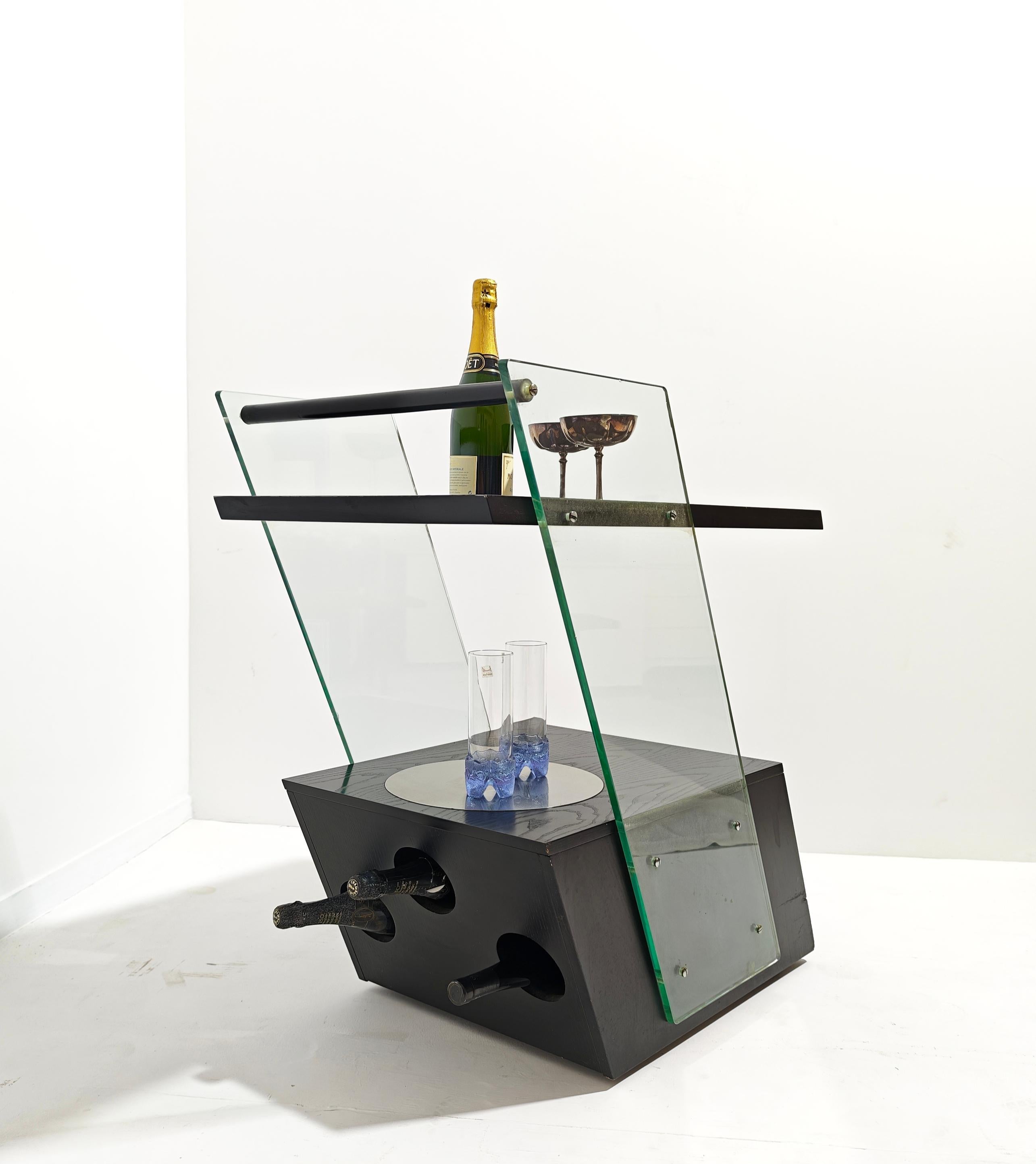 Mid-Century Modern Holz und Glas Rolling Bar Cart Design Italien 1970er Jahre im Angebot 9
