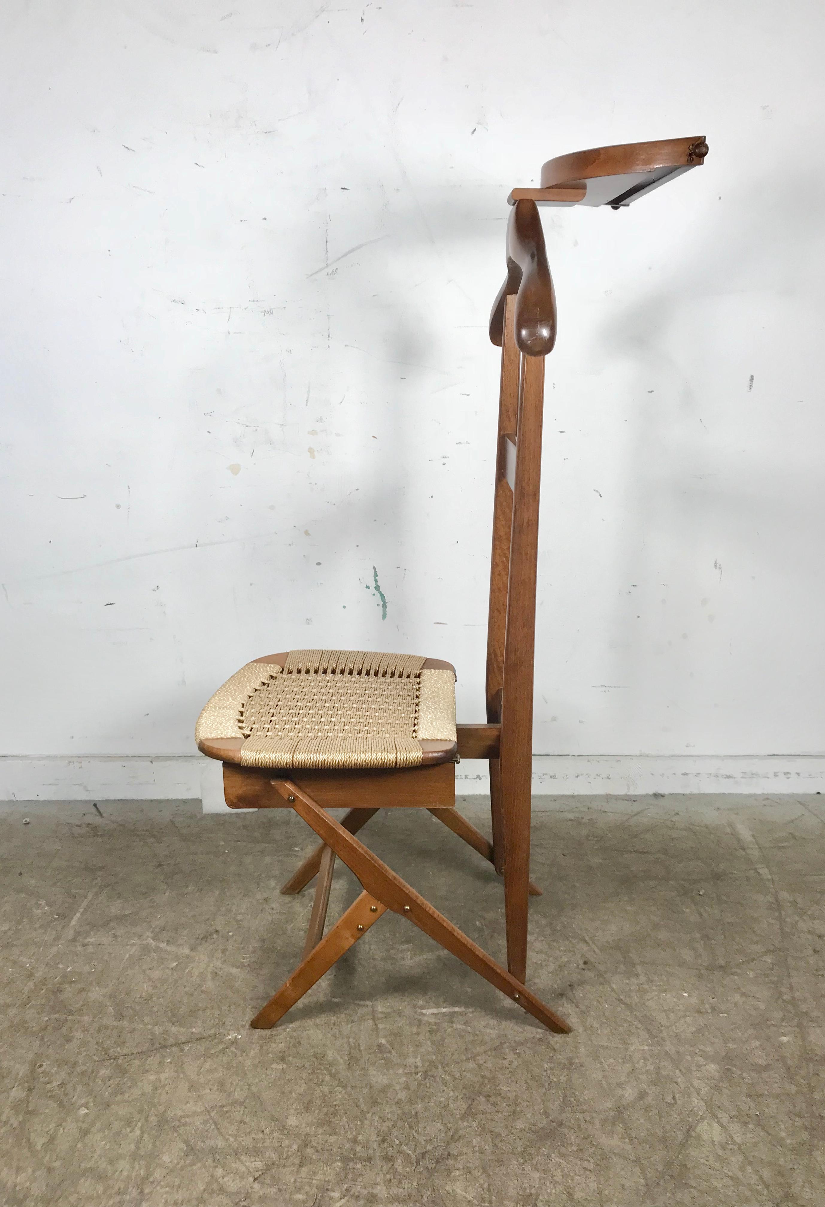 Mid-Century Modern Wood and Rope Valet Manner of Ico and Fratelli Ruggitti In Good Condition In Buffalo, NY
