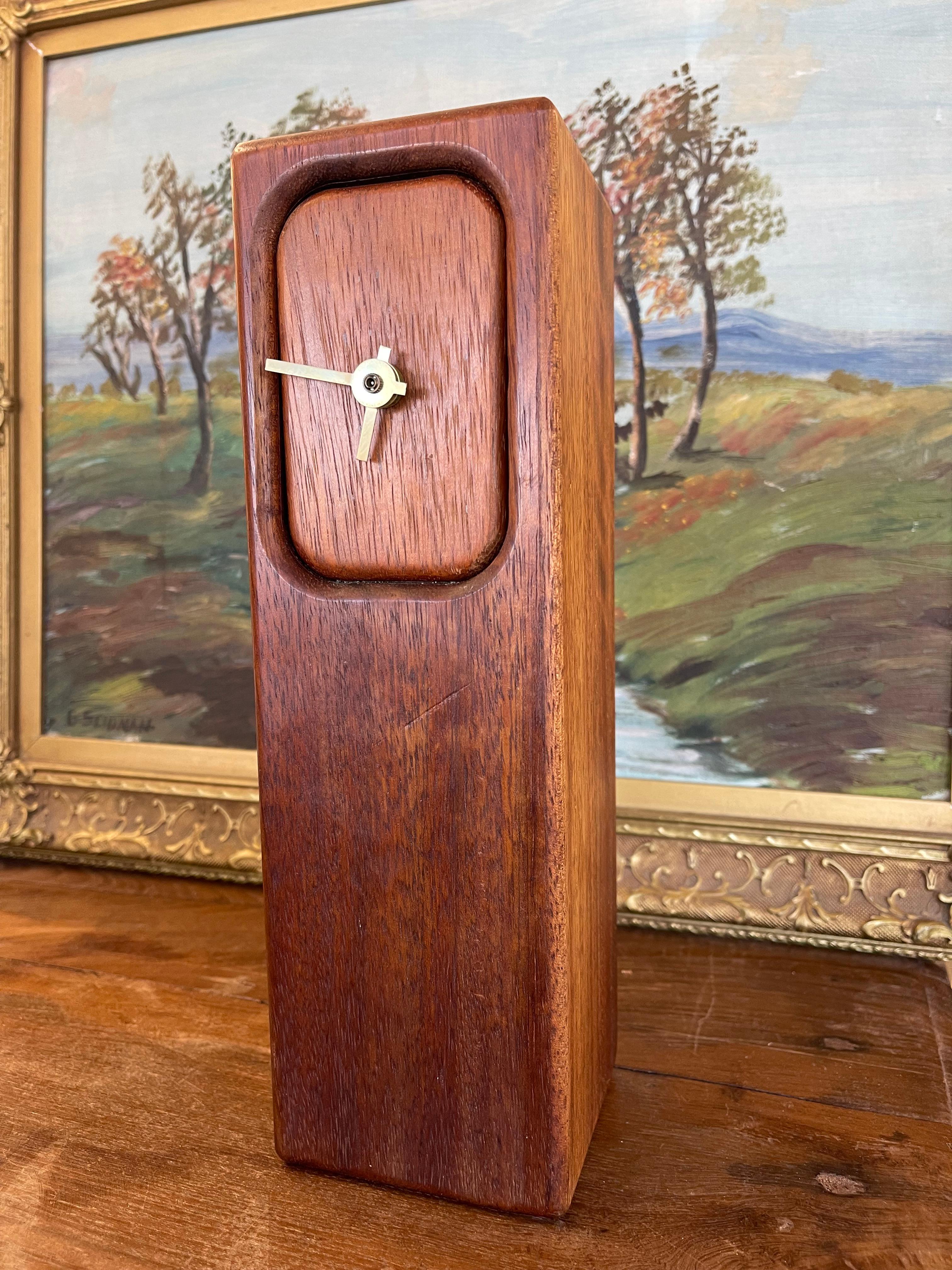 Mid-Century Modern Wood Block Clock with Brass Toned Hands For Sale 2