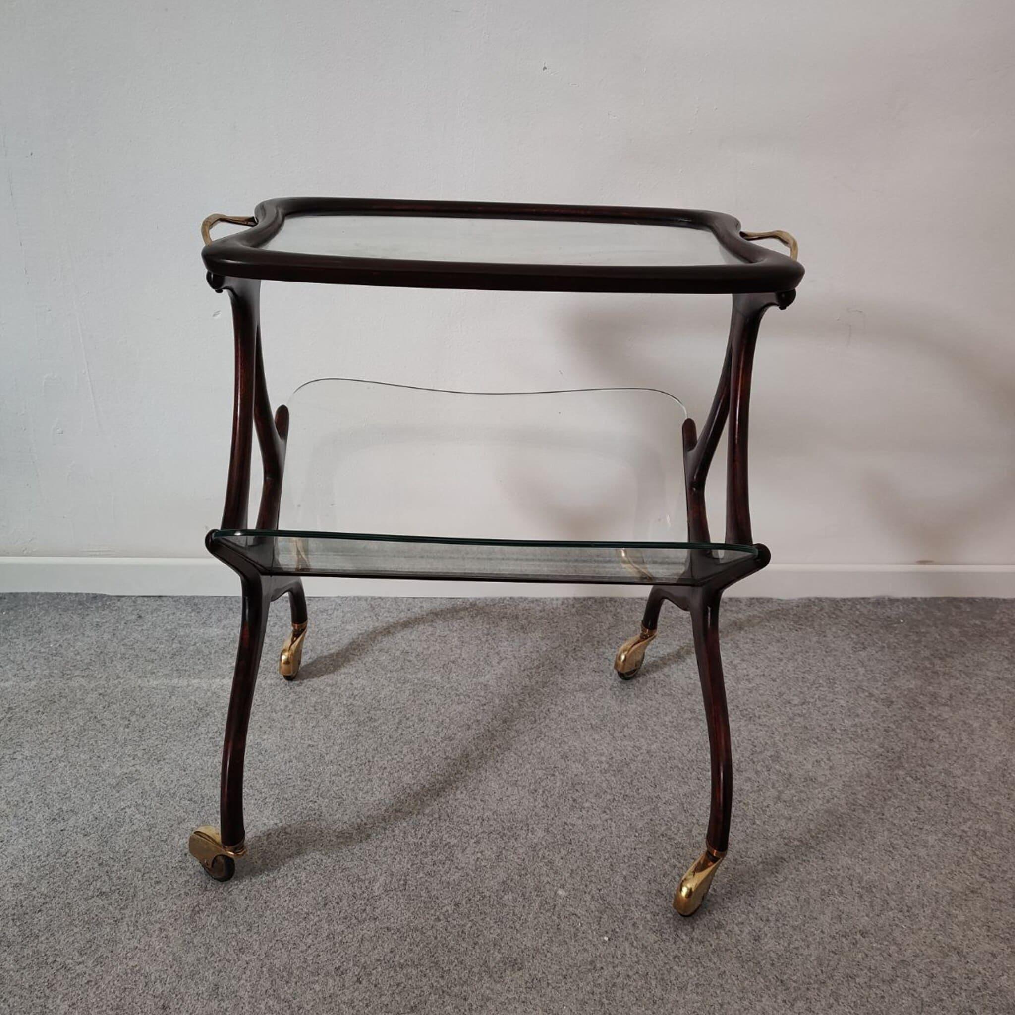 Mid-Century Modern Barwagen- megazine-Regal aus Holz und Messing von Cesare Lacca, Italien 1950er Jahre im Angebot 5