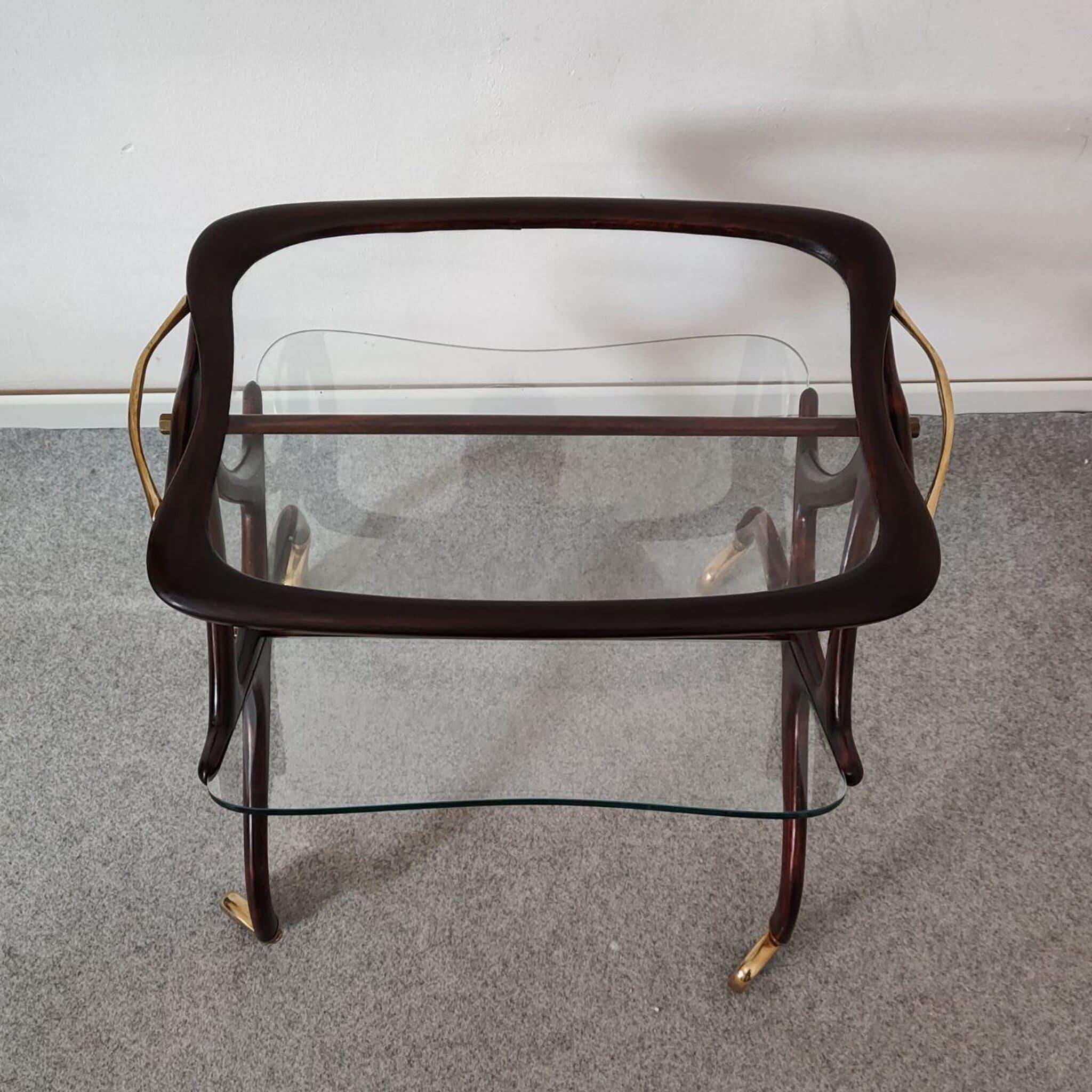 Mid-Century Modern Barwagen- megazine-Regal aus Holz und Messing von Cesare Lacca, Italien 1950er Jahre im Angebot 1