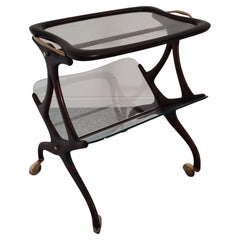 Carro de bar de madera y latón moderno de mediados de siglo Revistero de Cesare Lacca Italia Años 50