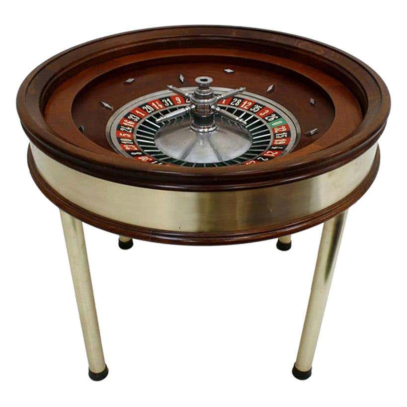 Amazing roulette wheel game table For Sale at 1stDibs | roulette game table