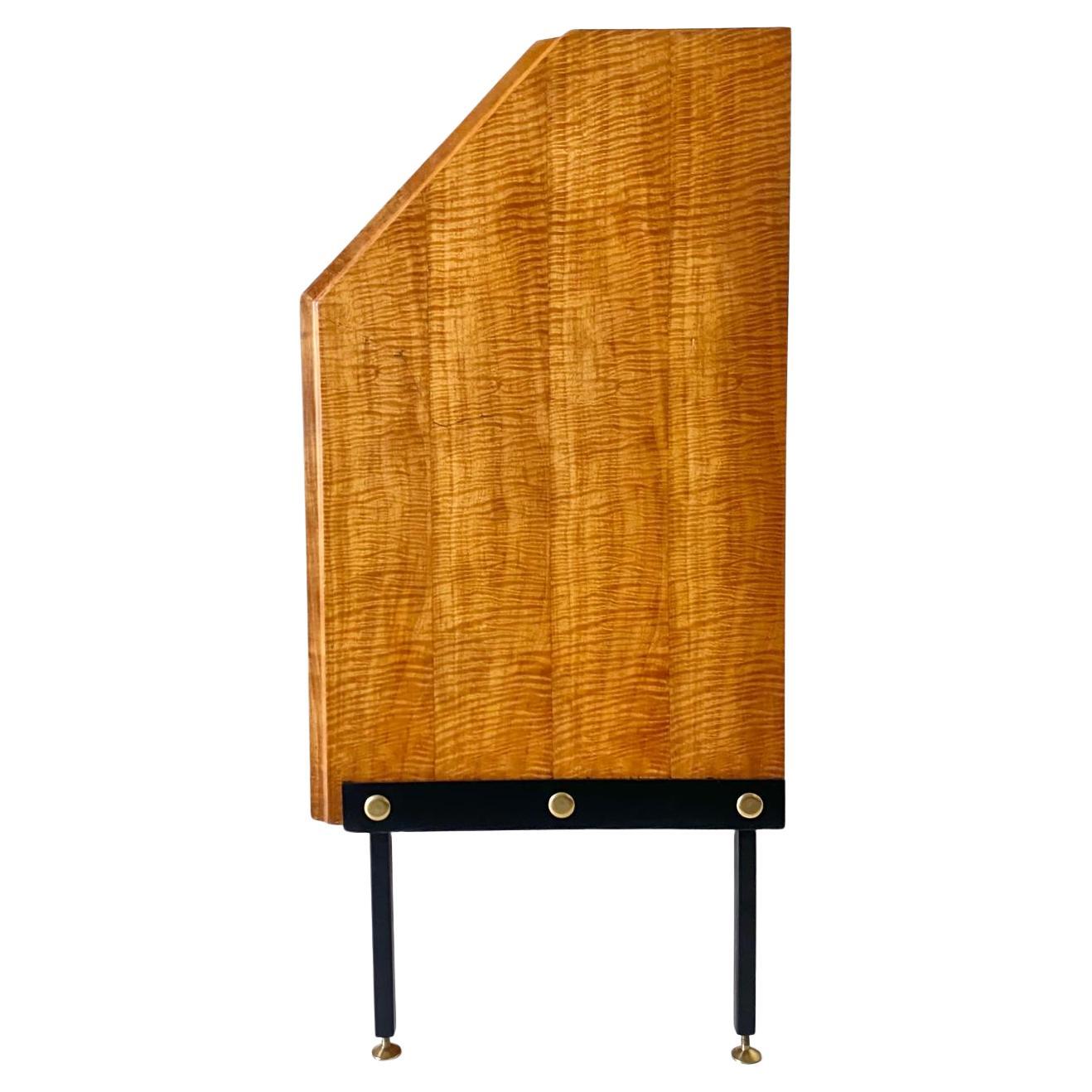 Mid Century Modern Wood Sideboard, Consorzio Mobili Cantu, Italy 1960 In Good Condition For Sale In Ceglie Messapica, IT