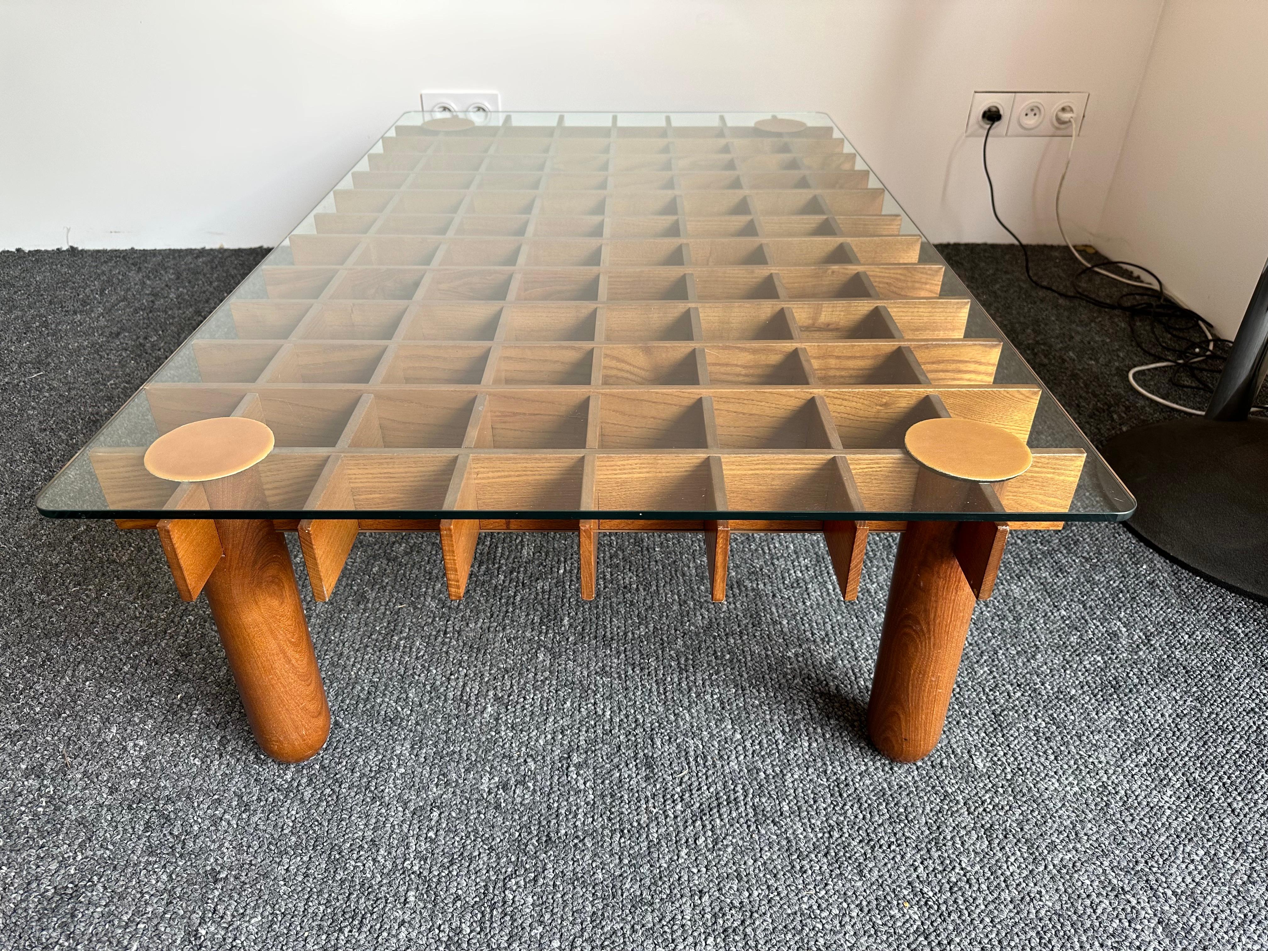Mid-Century Modern Wood Coffee Table Italy, 1970s For Sale 2