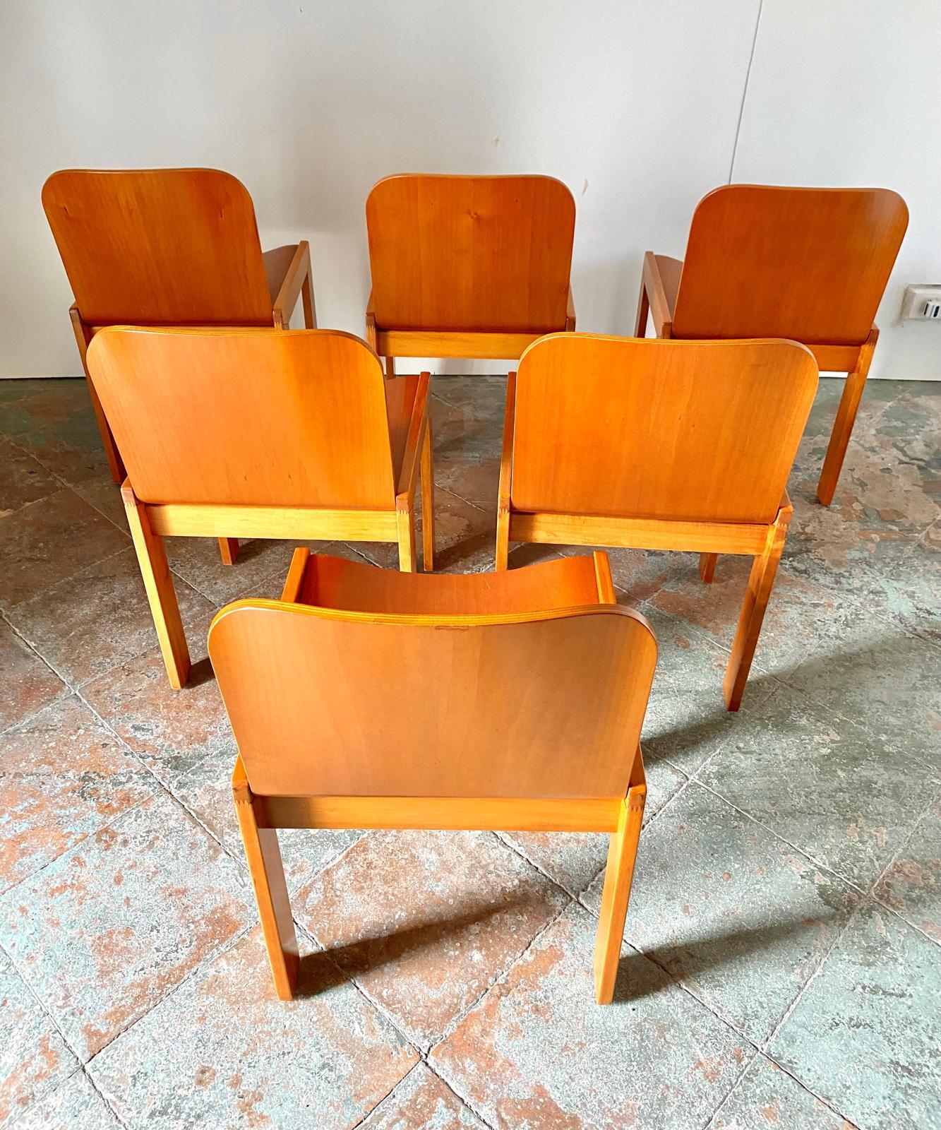 Italian Mid Century modern wood dining chairs, Afra and Tobia Scarpa for Molteni, Italy  For Sale
