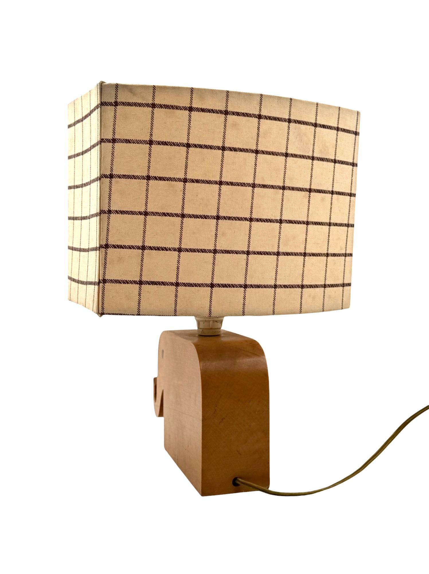 Moderne Elefanten-Tischlampe aus Holz, Italien, 1960er Jahre im Angebot 5