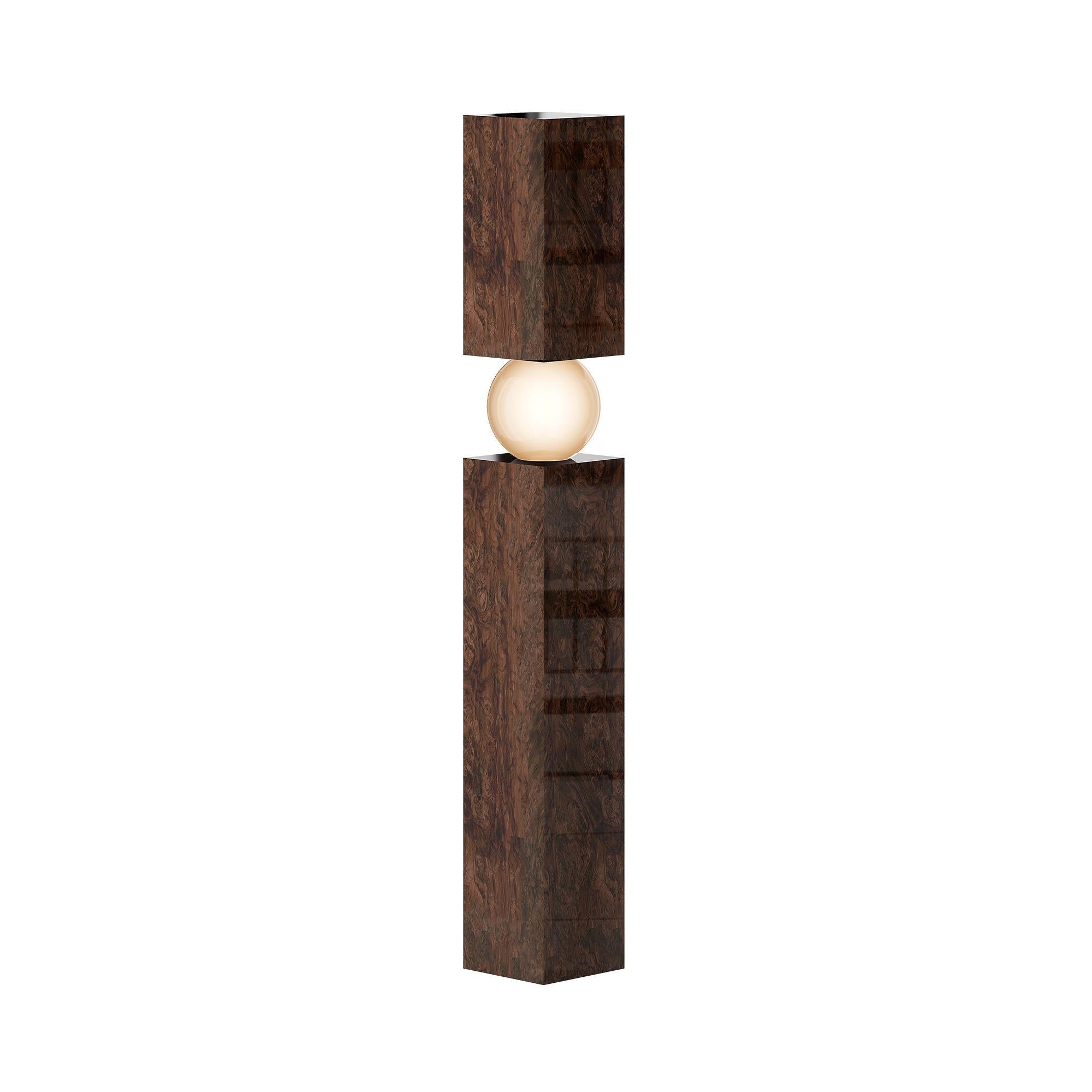 Mid-Century Modern Wood Floor Lamp, Column Shape Walnut Root Frosted Glass Light In New Condition For Sale In Porto, PT