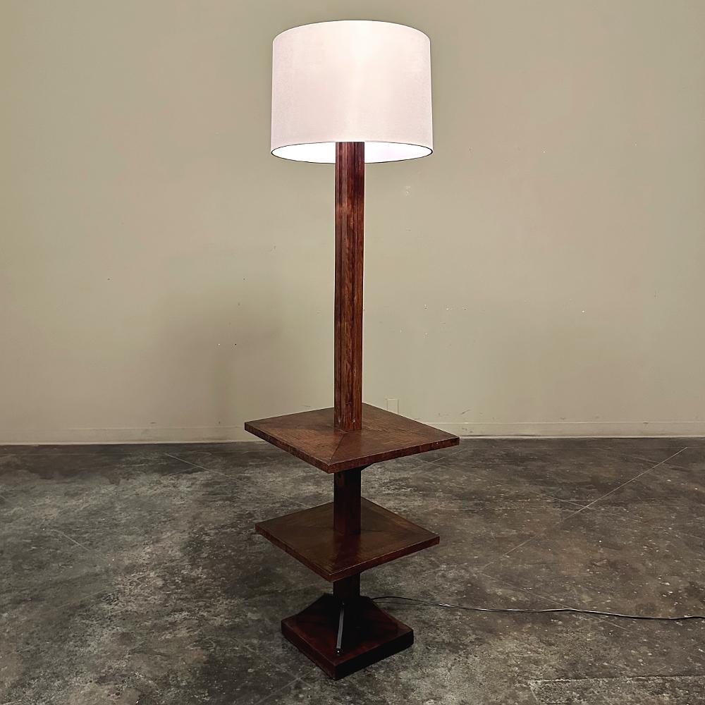 Mid-Century Modern Lampadaire en Wood Modernity en vente