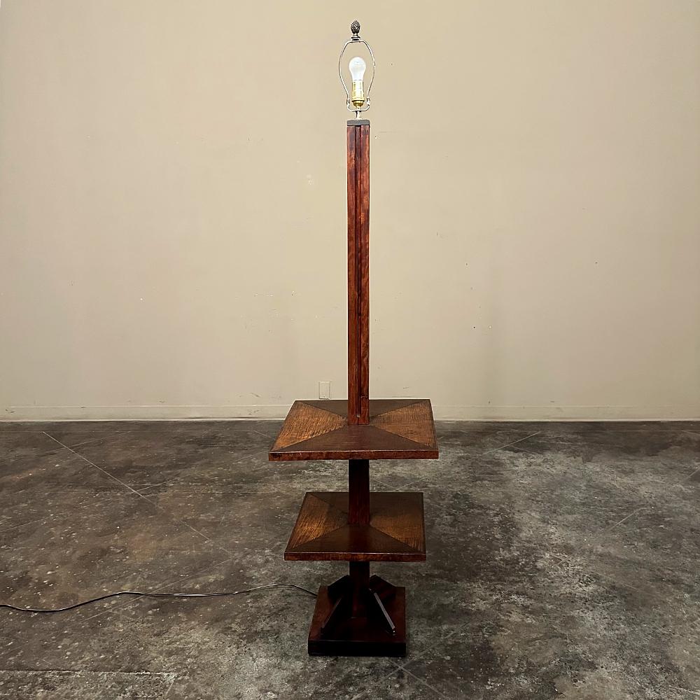 Fait main Lampadaire en Wood Modernity en vente