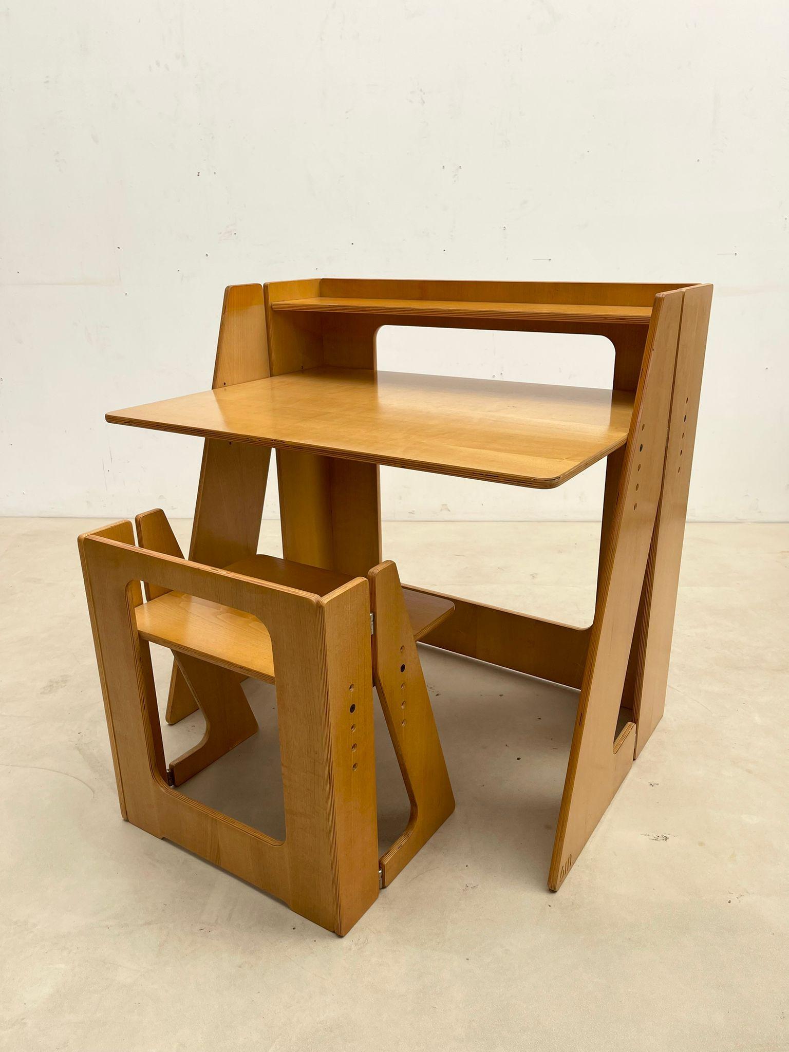Mid-Century Modern Wood Foldable 6M Desk and Chair, Italy, 1960s For Sale 14