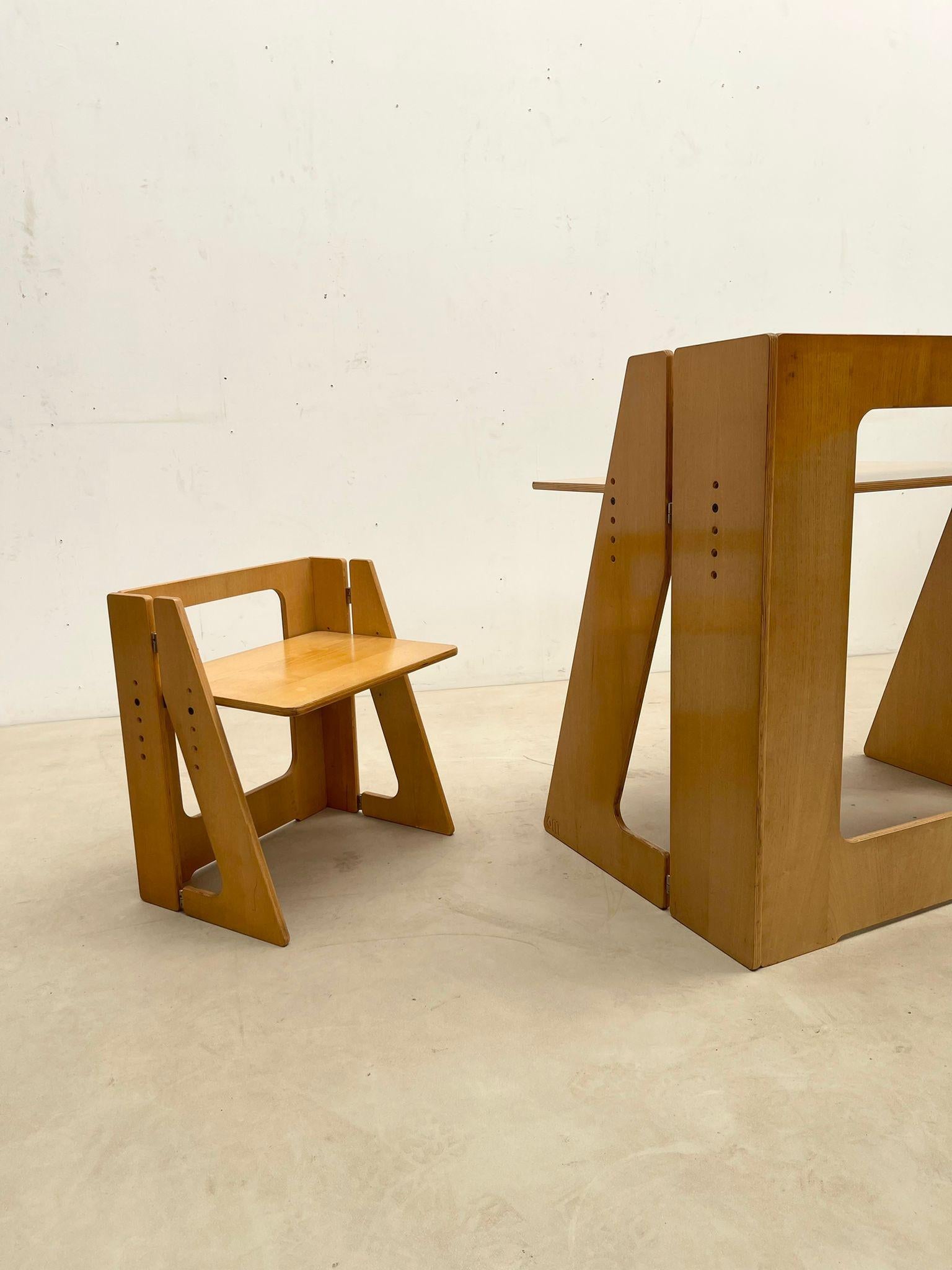 Scrivania e sedia 6M pieghevole in legno della modernità di metà secolo, Italia, anni '60 in vendita 2