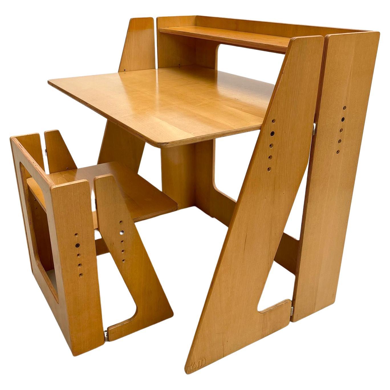 Mid-Century Modern Klappbarer 6M-Schreibtisch und Stuhl aus Holz, Italien, 1960er Jahre