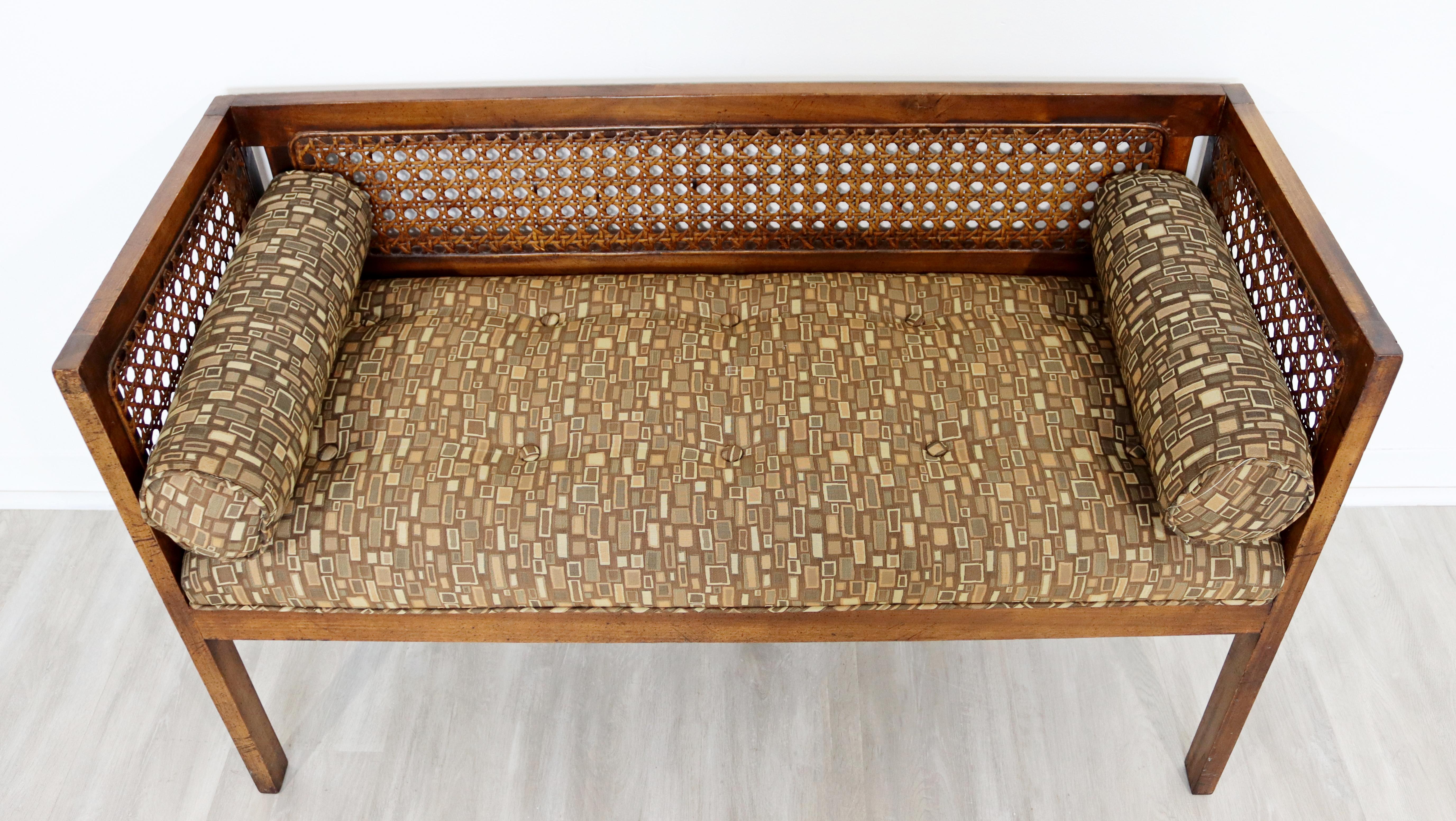 Mid-Century Modern Wood Foyer Bench Seat Setee with Cane Rattan, 1960s In Good Condition In Keego Harbor, MI