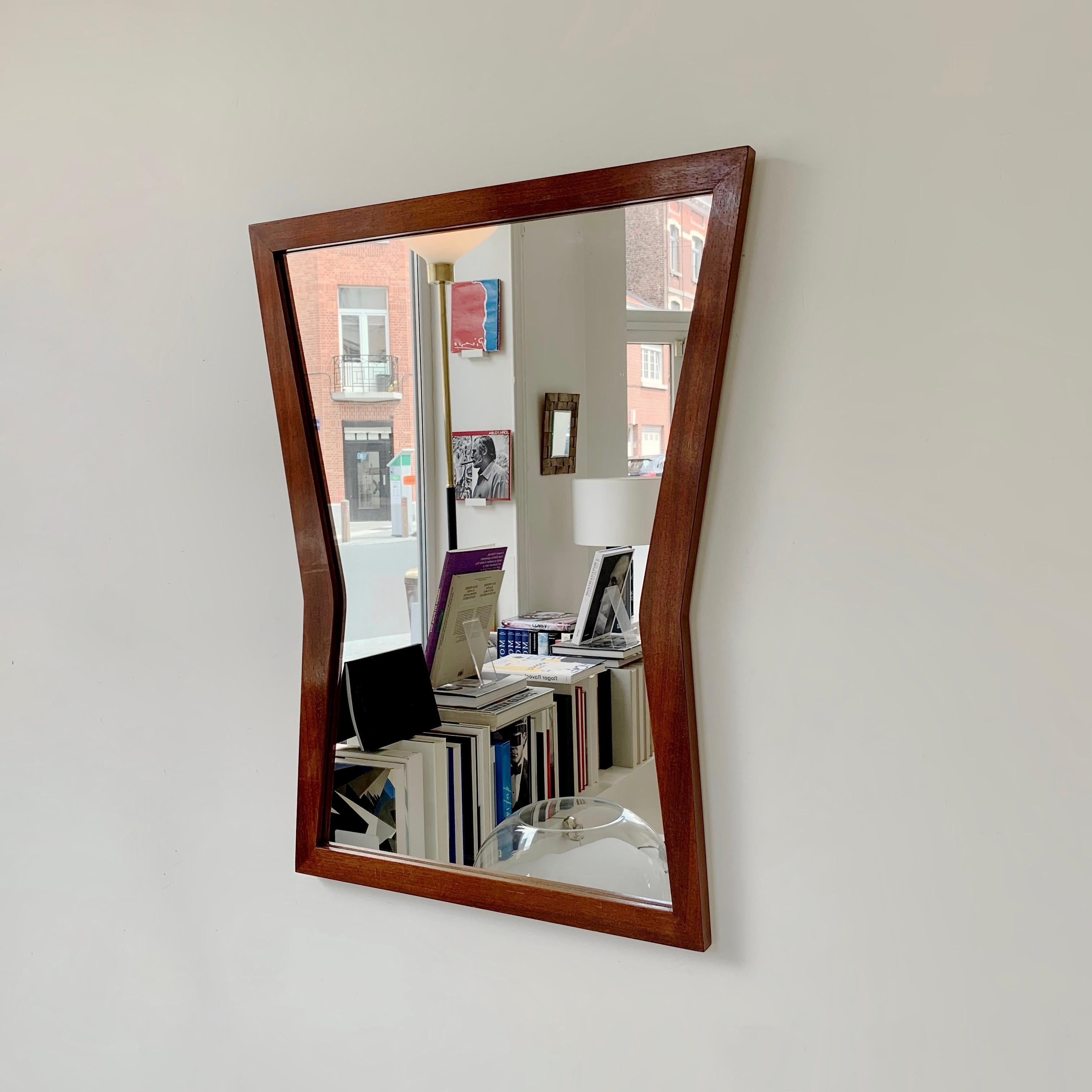 Italian Mid-Century Modern Wood Mirror, circa 1960. In Good Condition For Sale In Brussels, BE