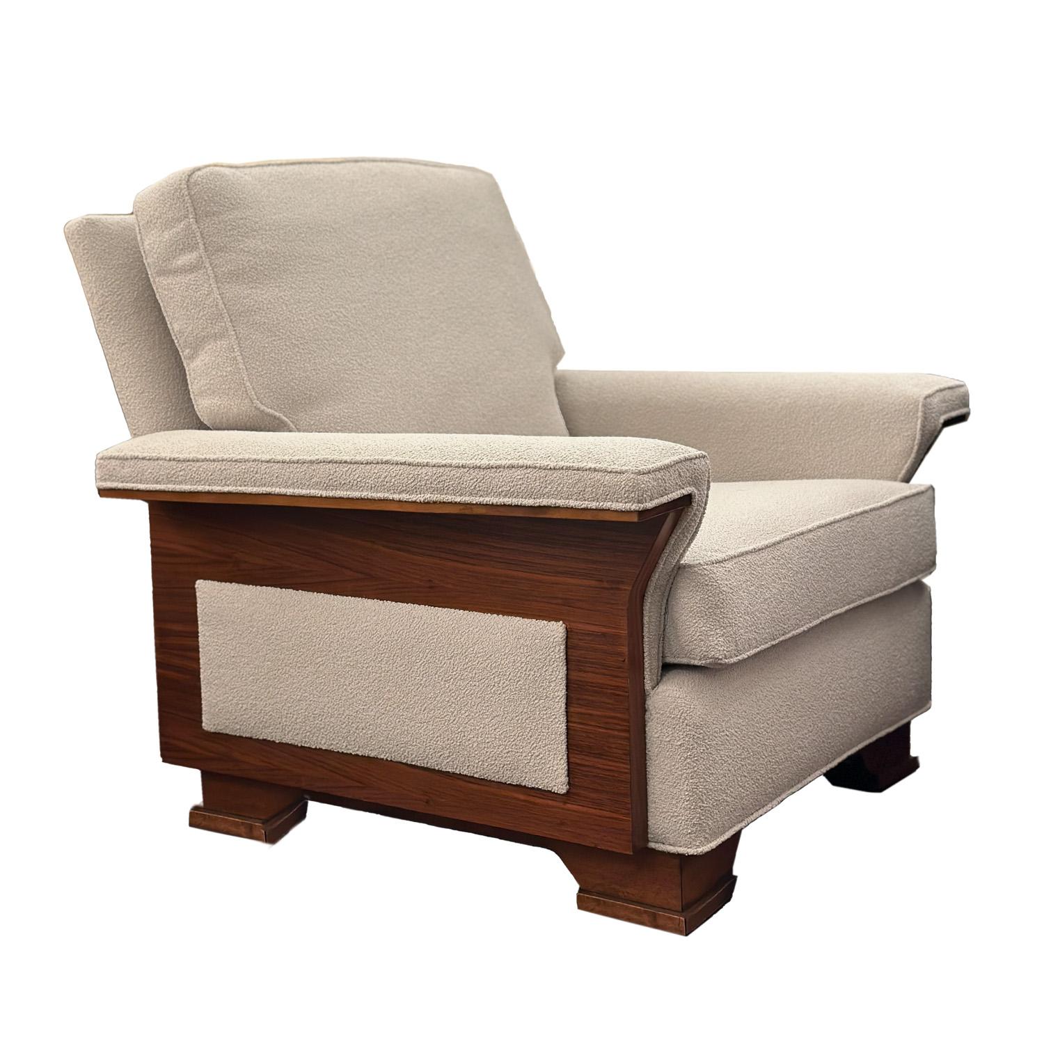 Italian Mid-Century Modern Wood Paneled Club Chairs In Good Condition For Sale In New York, NY