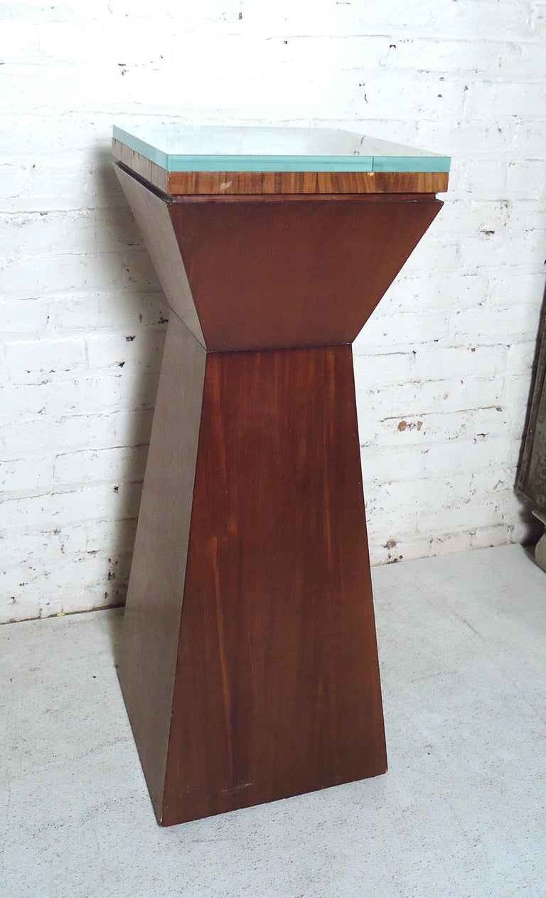 MidCentury Modern Wood Pedestal at 1stDibs