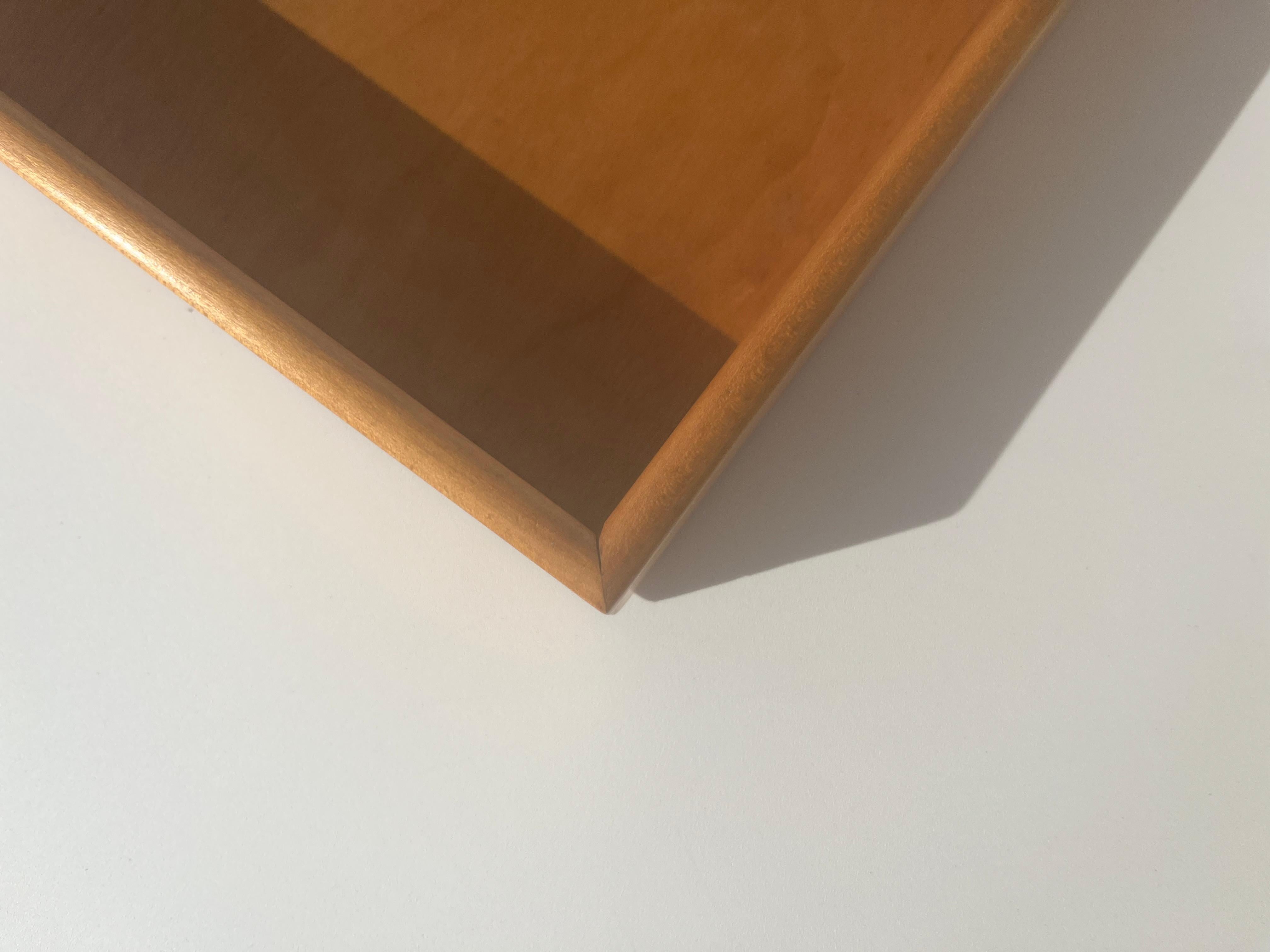 Plateau en Wood Modernity Bon état - En vente à Miami, FL