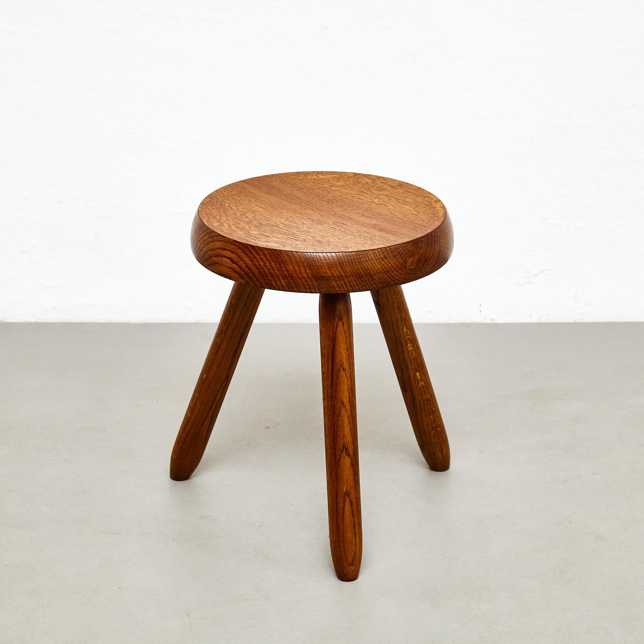 Mid-Century Modern Wood Tripod Stool in the Style of Charlotte Perriand For Sale 1