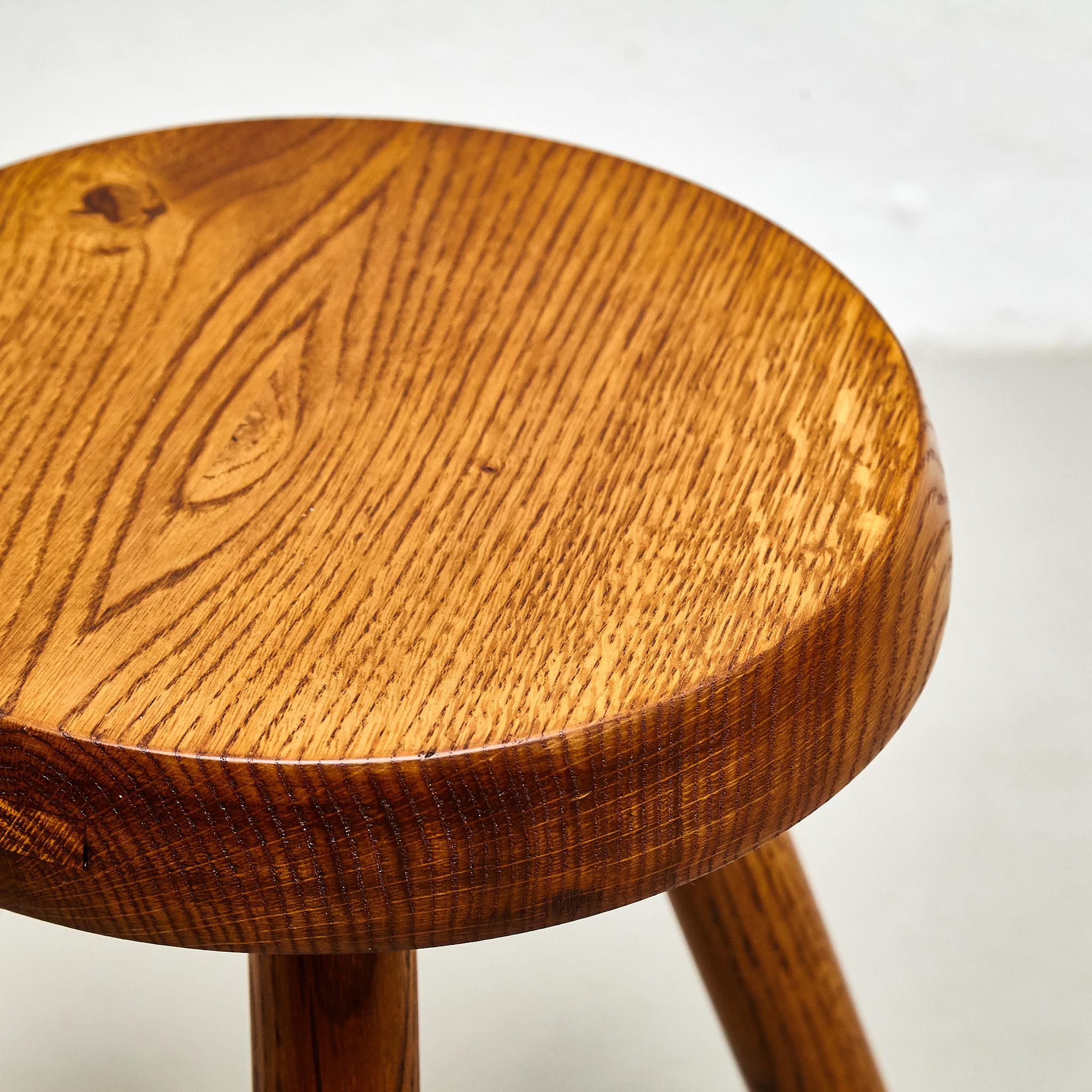 Mid-Century Modern Wood Tripod Stool in the Style of Charlotte Perriand For Sale 3