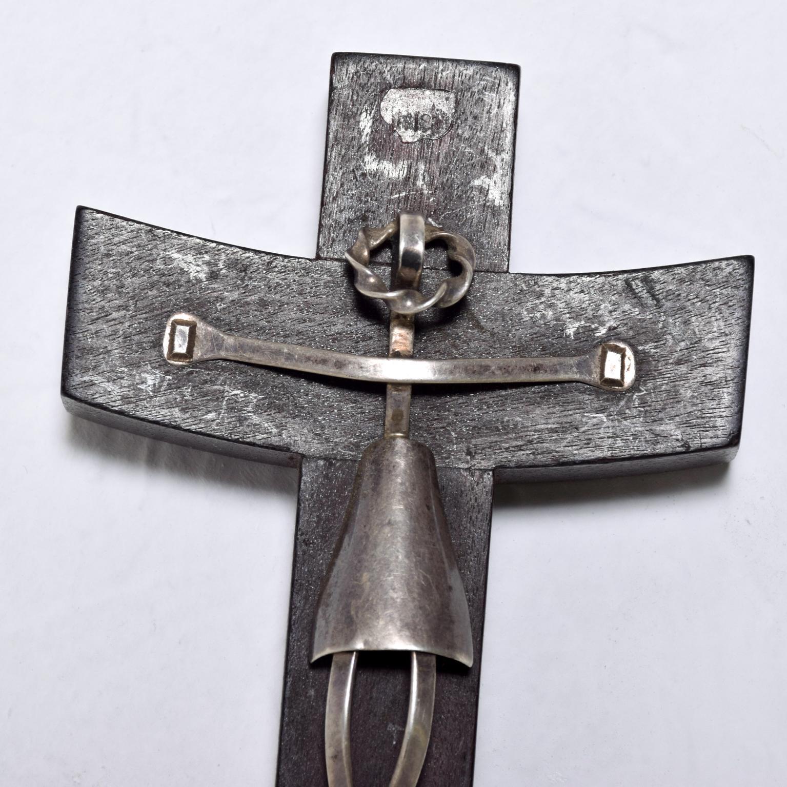 For your consideration: a beautiful Silver Cross on Mahogany Wood from Mexico, 1940s After Los Castillo. Abstract Sculptured Cross. Dimensions are: 4.5