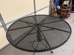 Woodard d'extérieur Mid-Century Modern  Table de salle à manger ronde 48" en fer